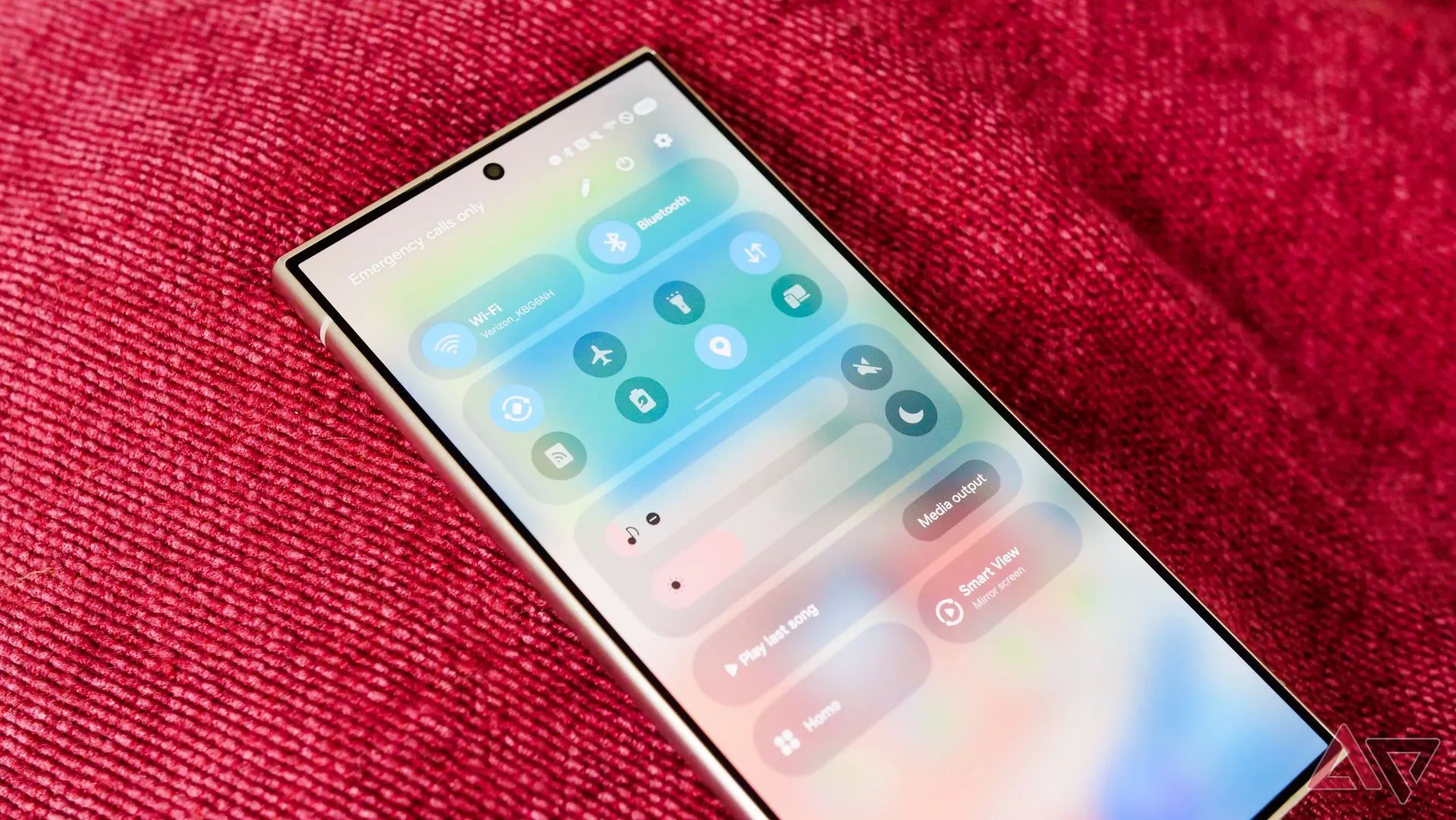Galaxy Z Fold 7 được hé lộ: Mỏng, nhẹ nhất series Galaxy Z