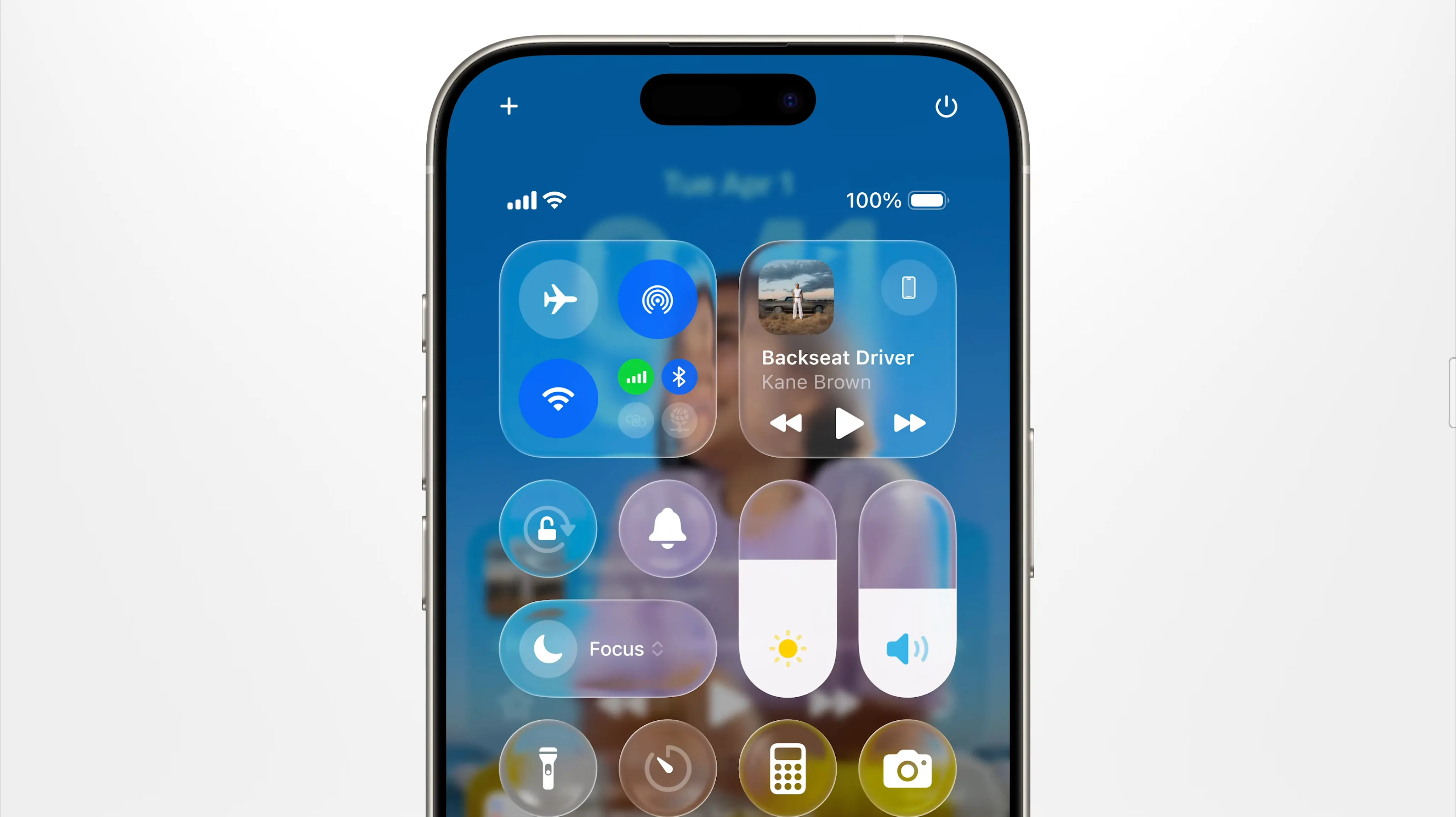 Thiết kế Liquid Glass trên Trung tâm điều khiển iOS 26.