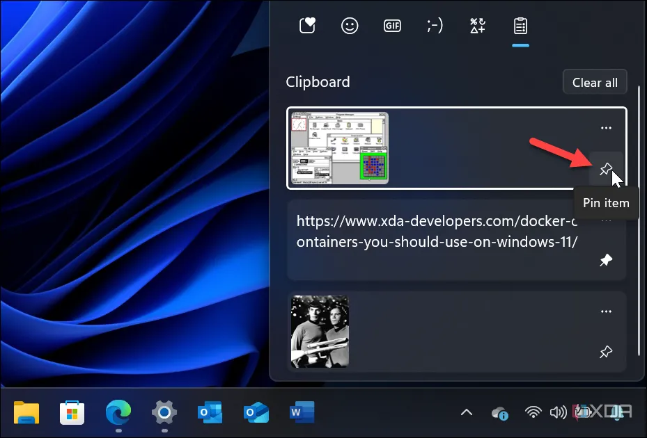 Ảnh chụp màn hình hiển thị cách ghim một mục vào lịch sử bảng tạm (Clipboard) trên Windows 11, giúp lưu trữ vĩnh viễn dữ liệu đã sao chép.