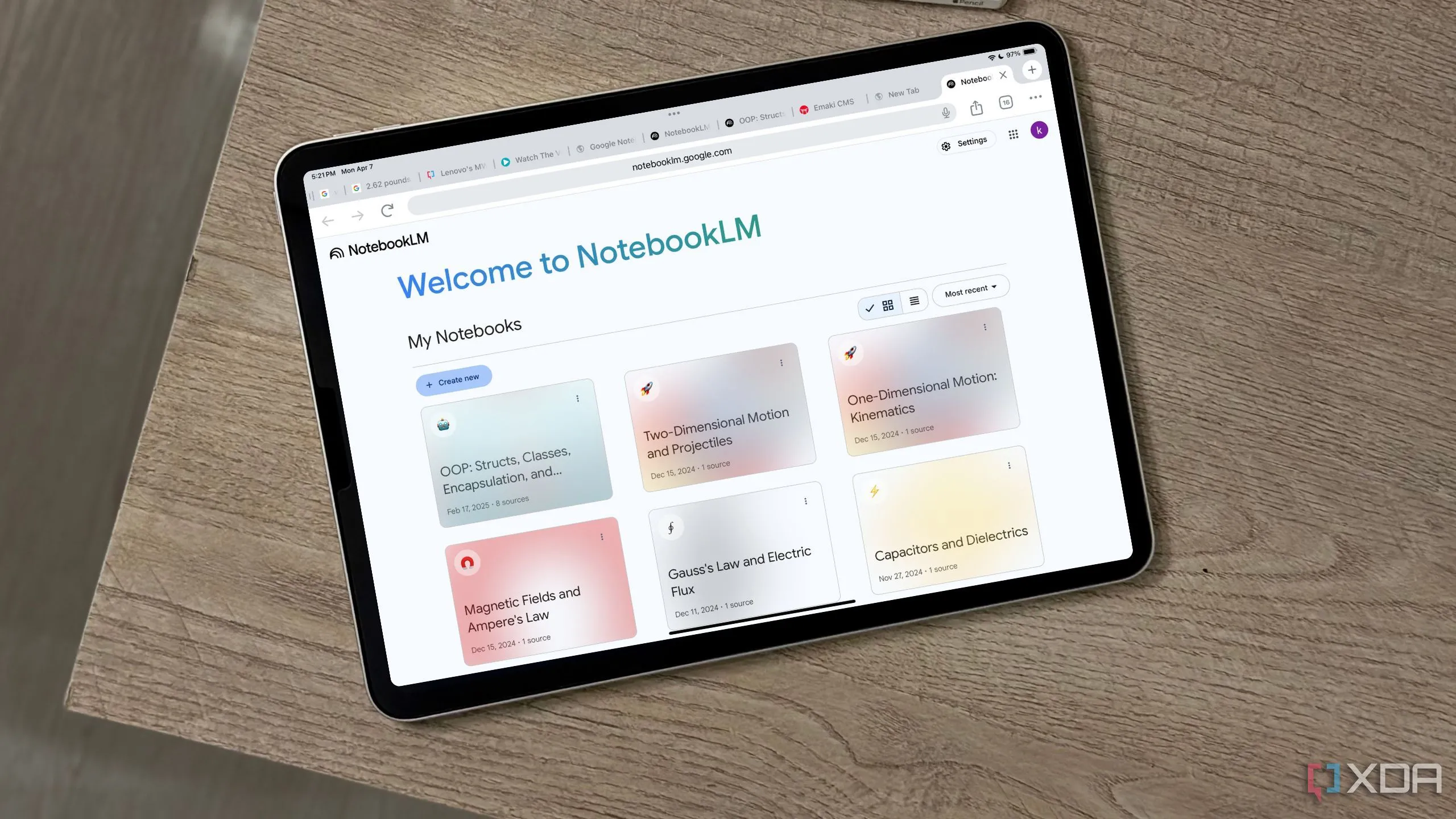 Màn hình chào mừng của NotebookLM trên iPad, hiển thị giao diện thân thiện với người dùng