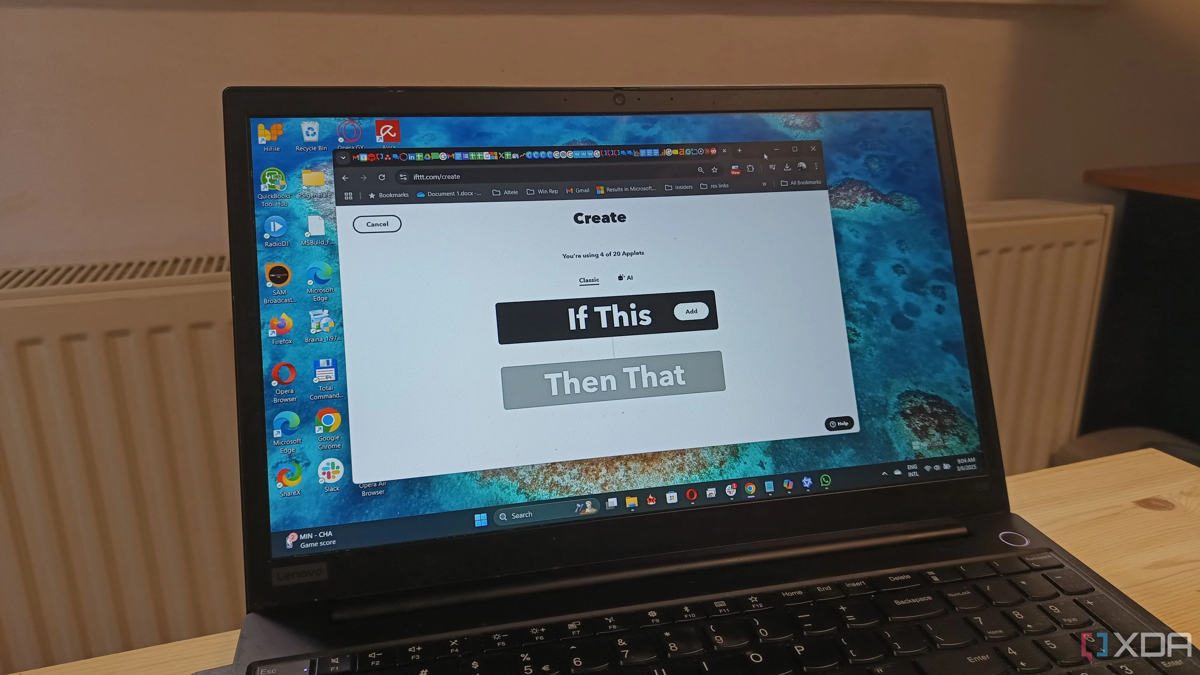 Màn hình laptop hiển thị giao diện tạo tự động hóa IFTTT