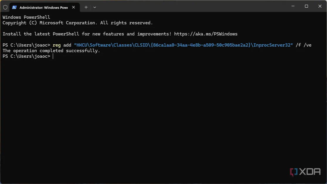 Thông báo xác nhận thành công sau khi nhập lệnh điều chỉnh Registry qua Windows Terminal