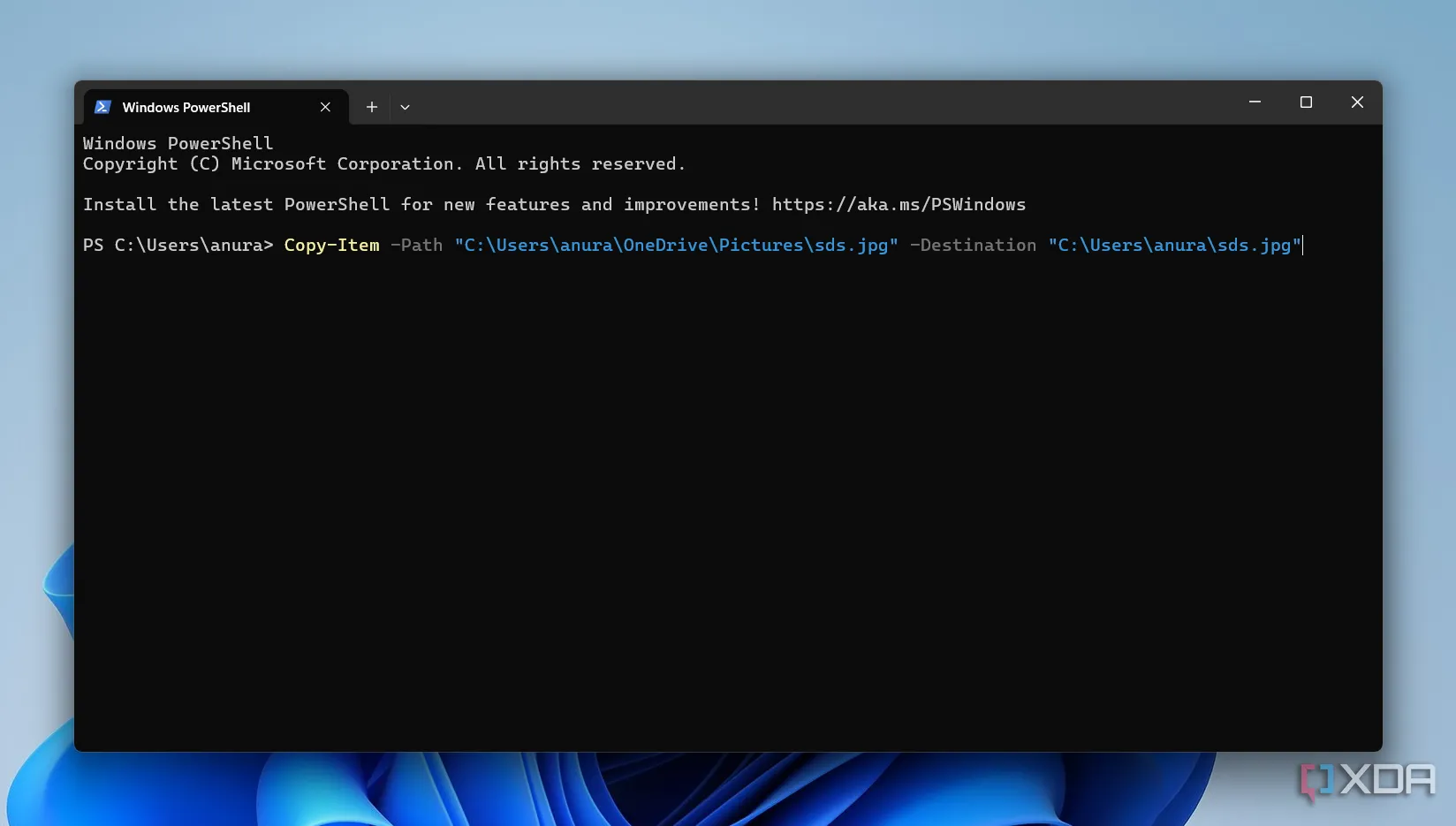 Ví dụ sử dụng lệnh Copy-Item trong cửa sổ PowerShell để sao chép tệp