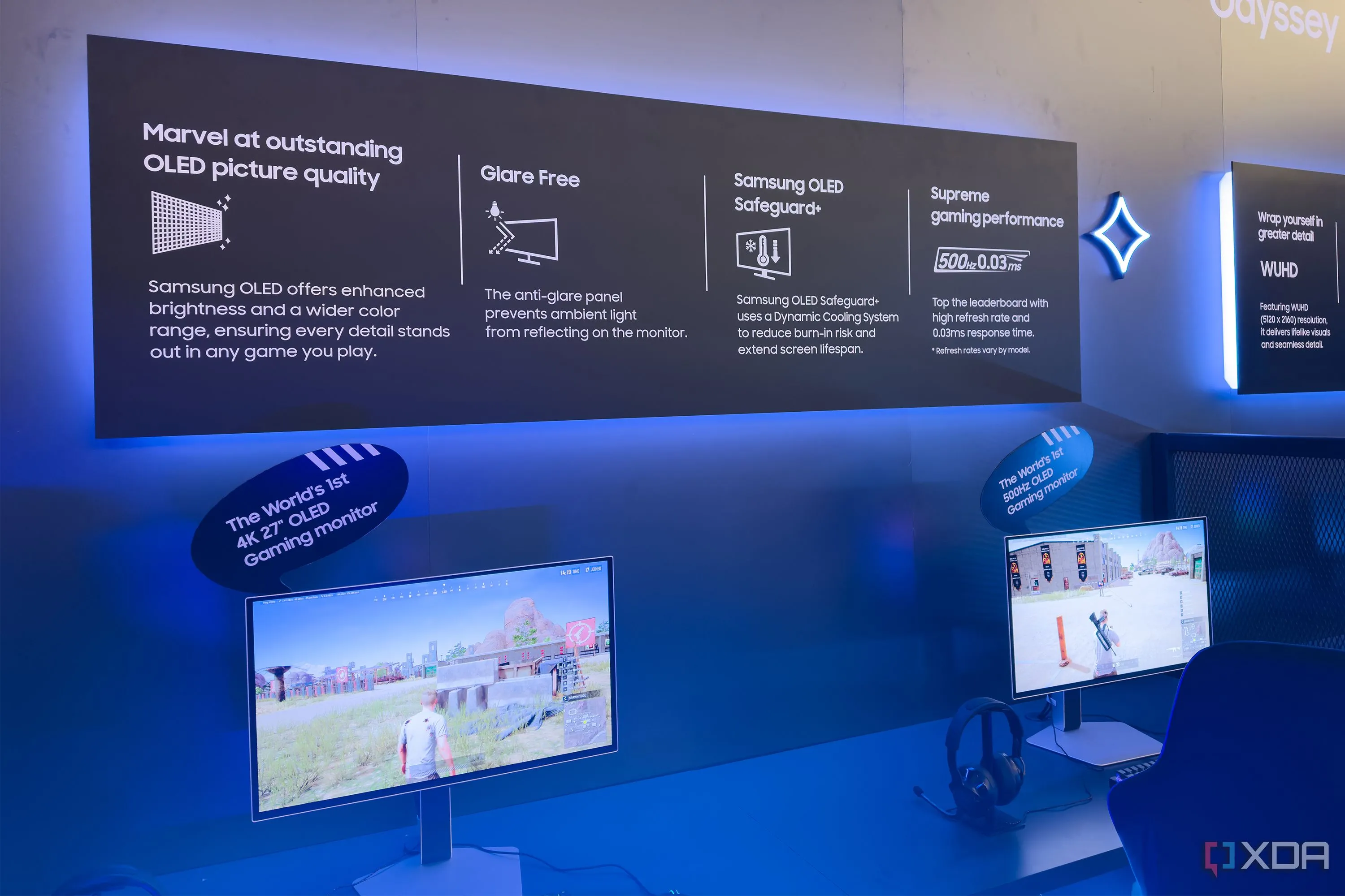 Bức tường thông số kỹ thuật của màn hình gaming Samsung Odyssey OLED tại CES 2025