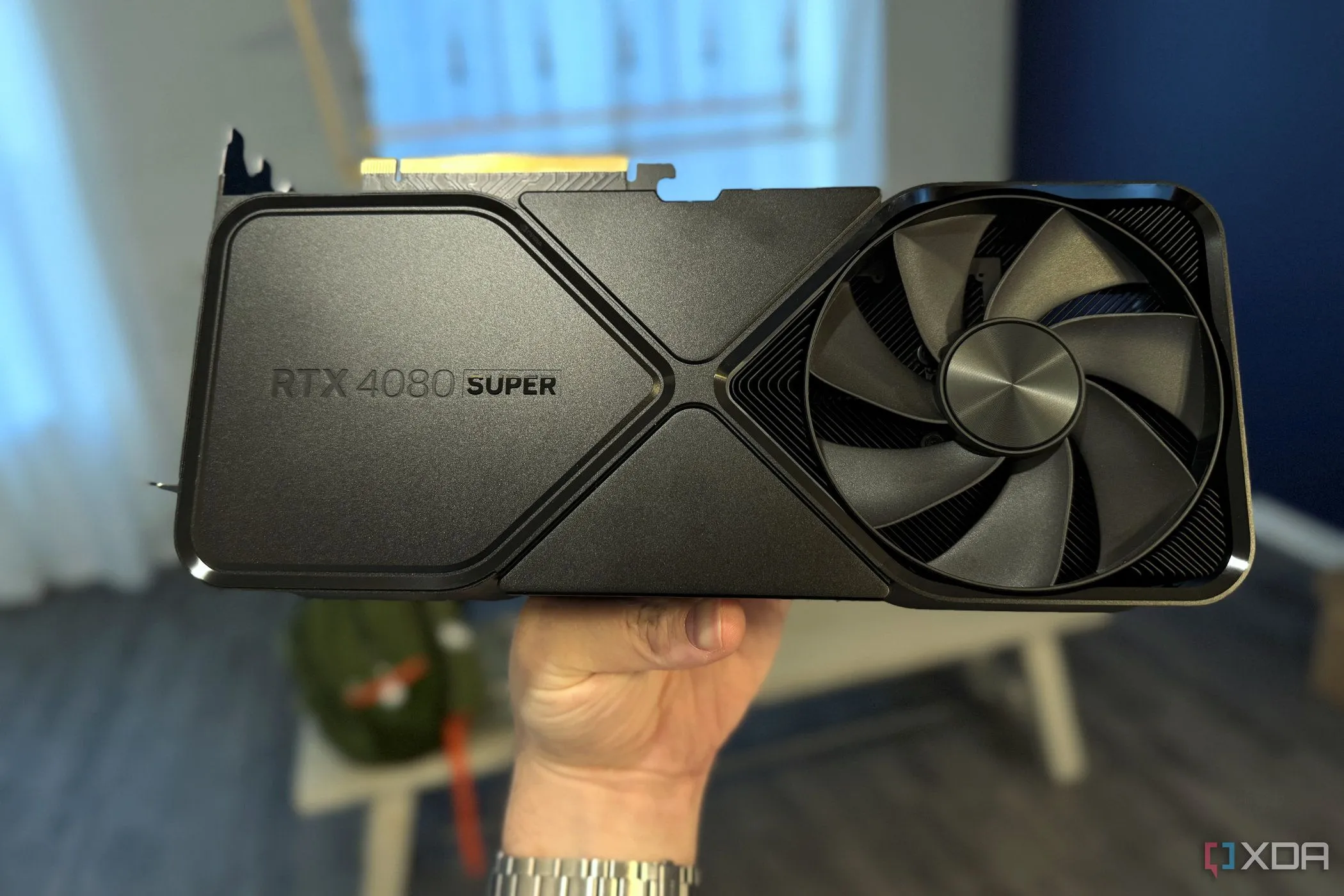 Card đồ họa Nvidia GeForce RTX 4080 Super FE, linh kiện khó tìm mới trên thị trường