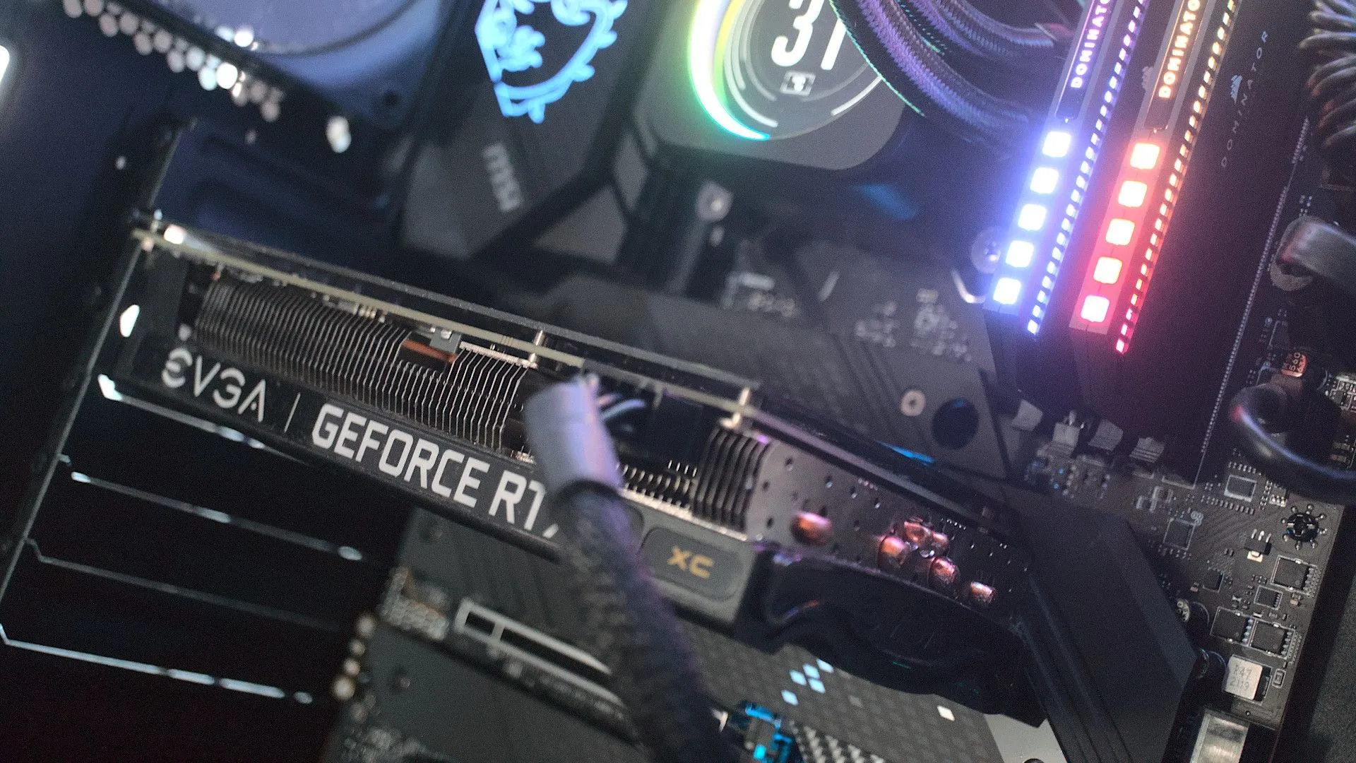 Card đồ họa NVIDIA RTX 3060 Ti của EVGA, đại diện cho hiệu suất GPU trong các thế hệ trước