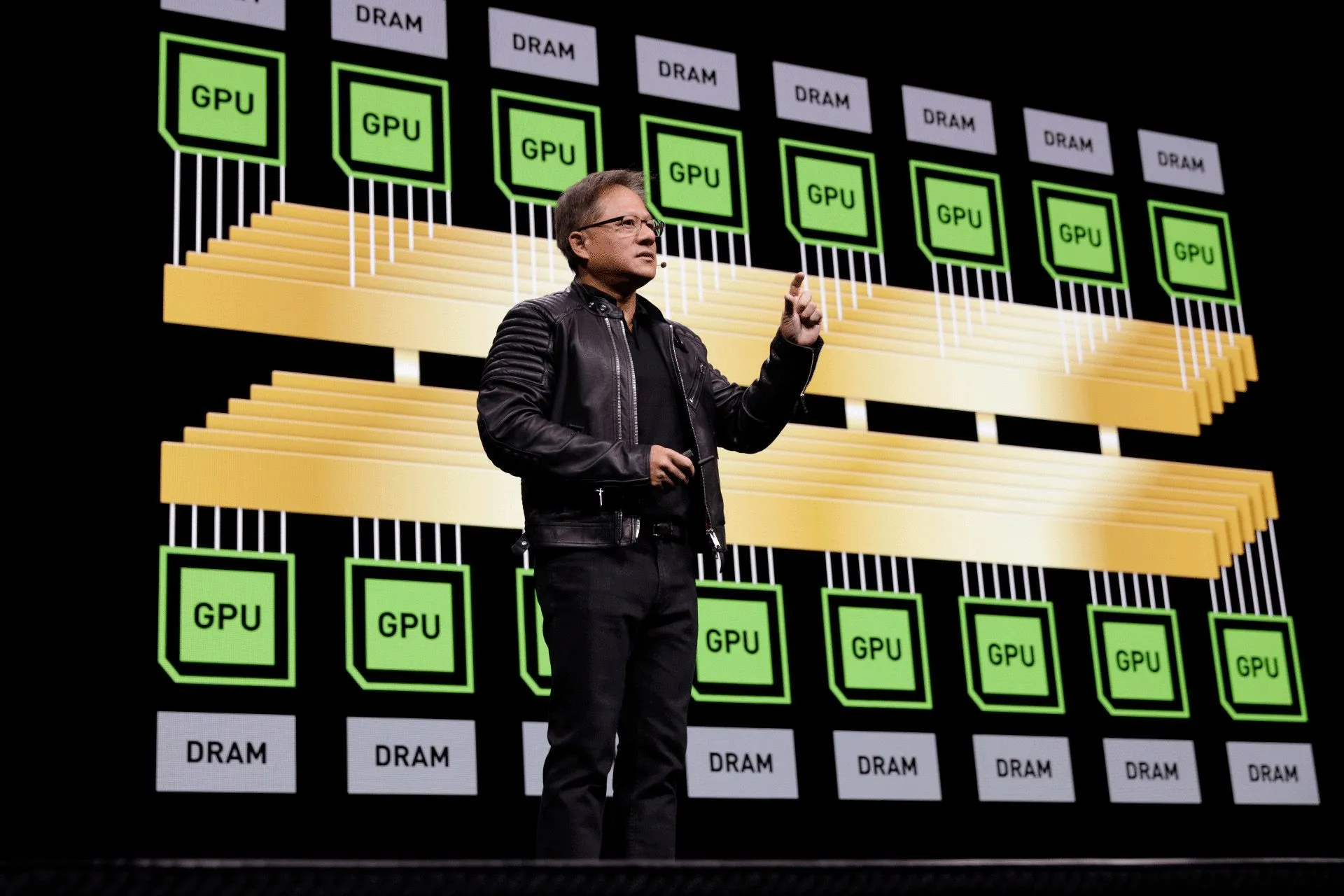 CEO Nvidia Jensen Huang trình bày tại sự kiện GTC.