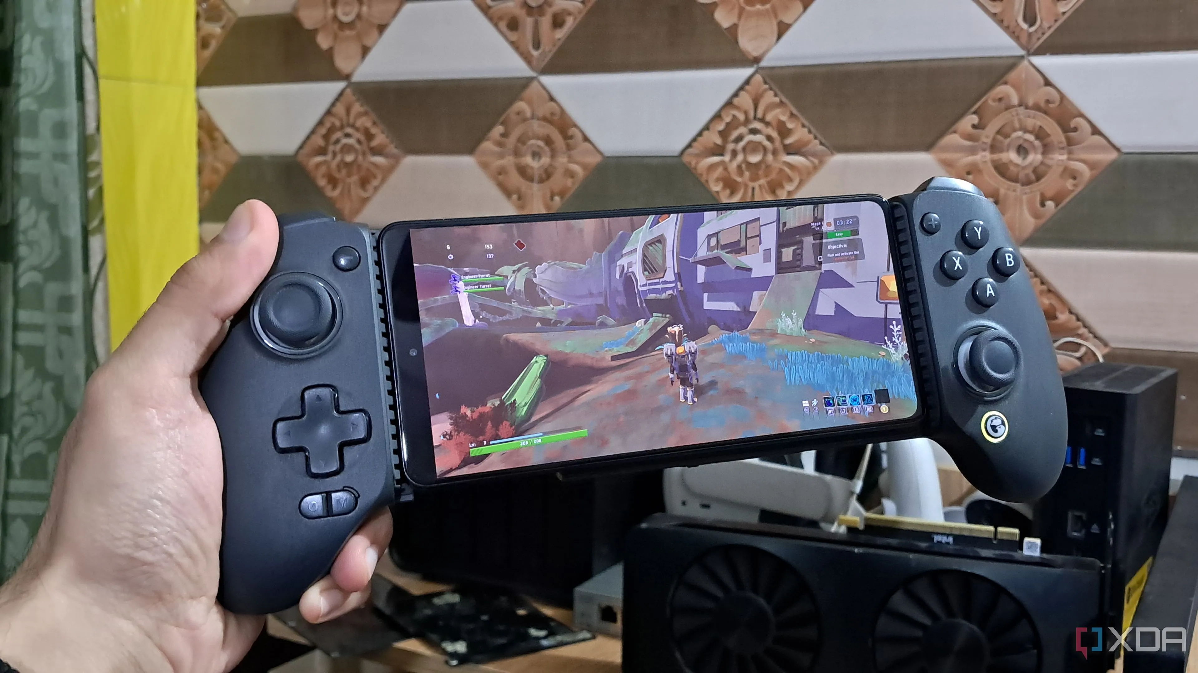 Chơi game Risk of Rain 2 trên điện thoại Android thông qua Apollo Artemis