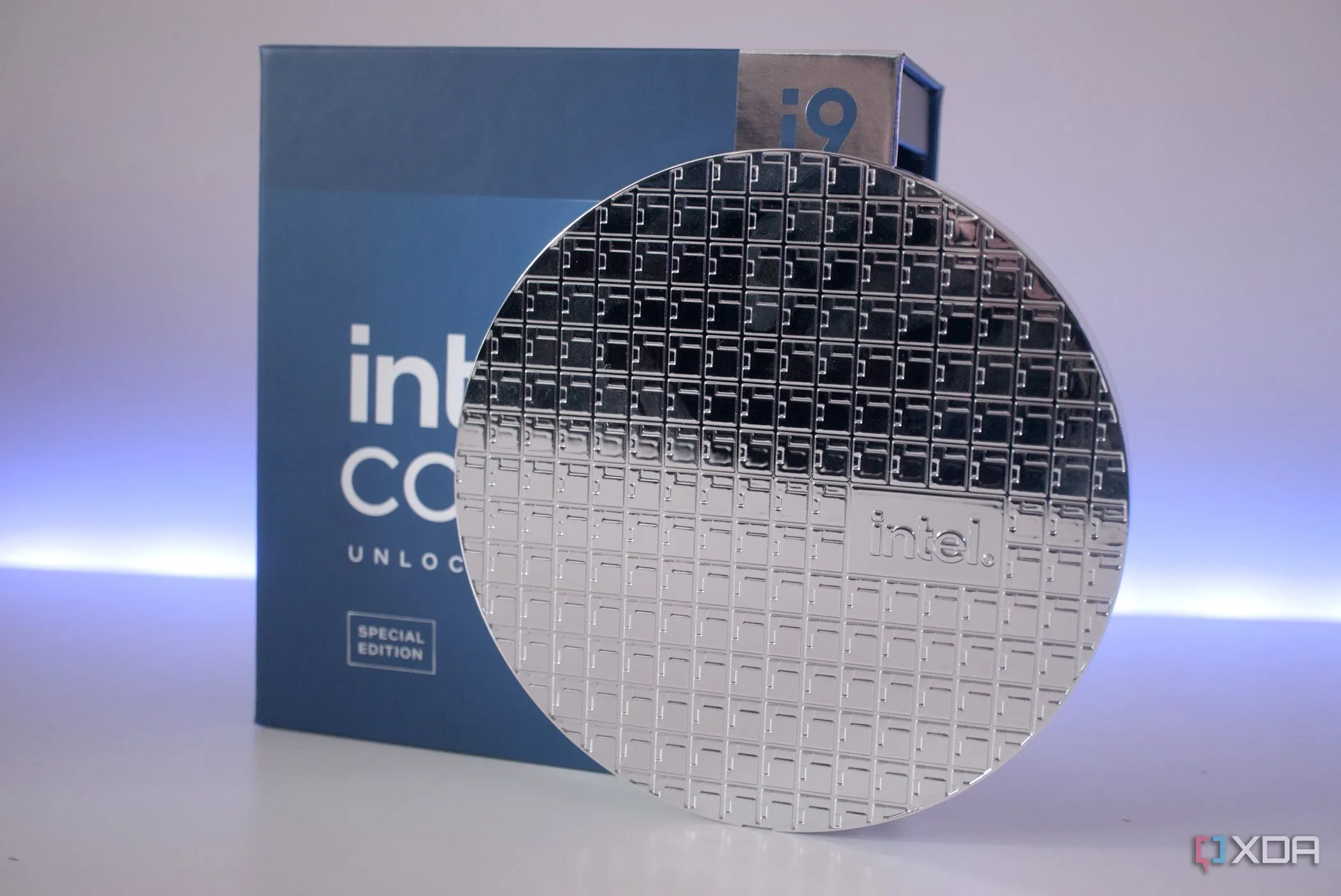 CPU Intel Core i9-14900KS trong hộp