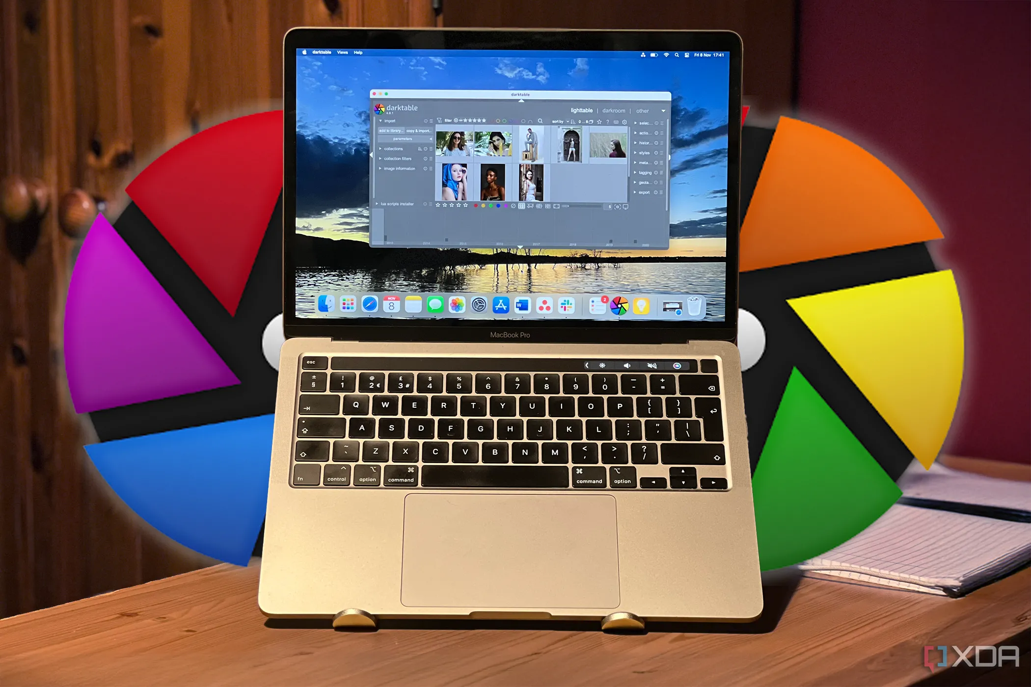 Darktable hiển thị trên màn hình MacBook, thể hiện khả năng chỉnh sửa ảnh RAW chuyên nghiệp