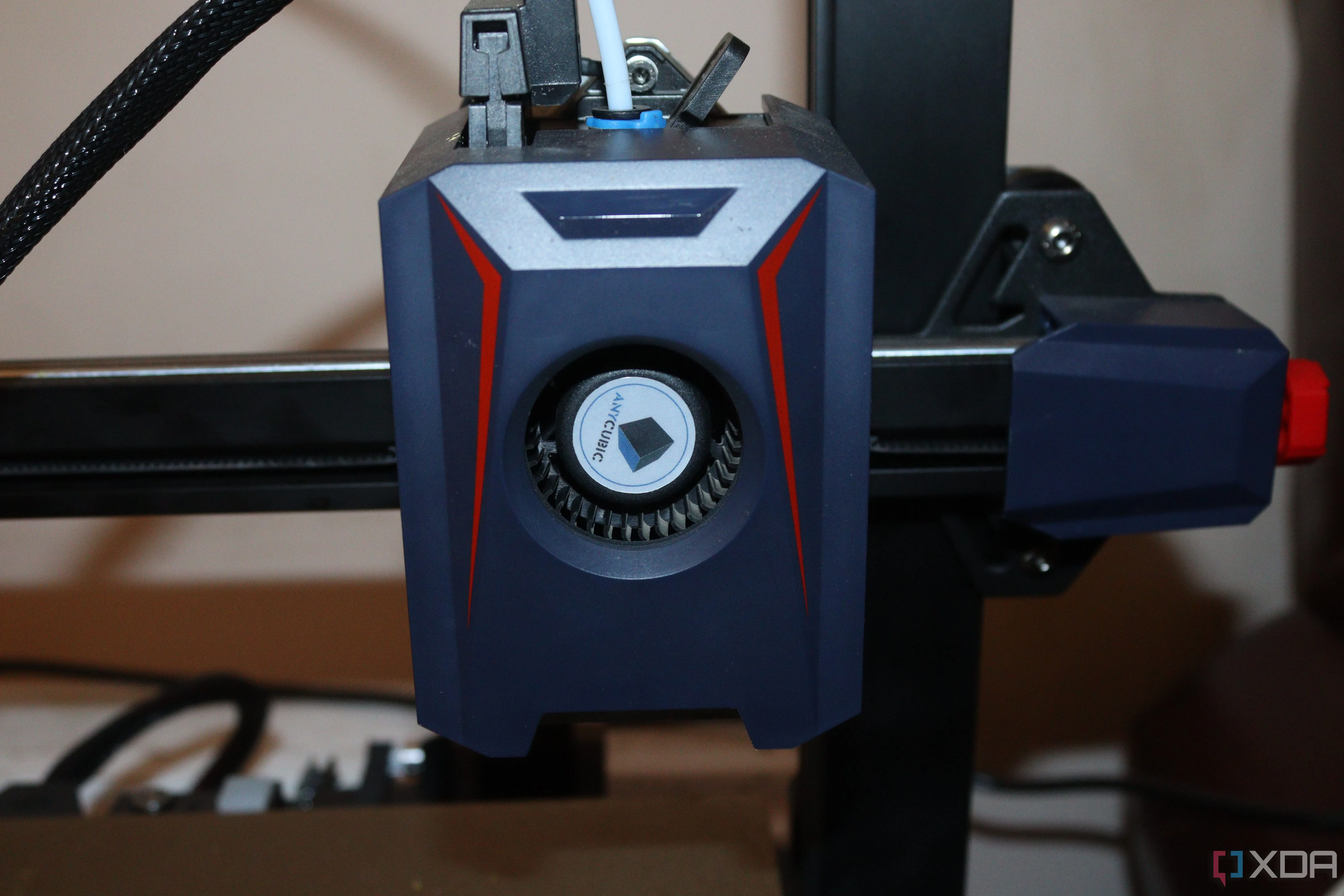 Đầu đùn (extruder) của máy in 3D Anycubic, một bộ phận có thể cần nâng cấp