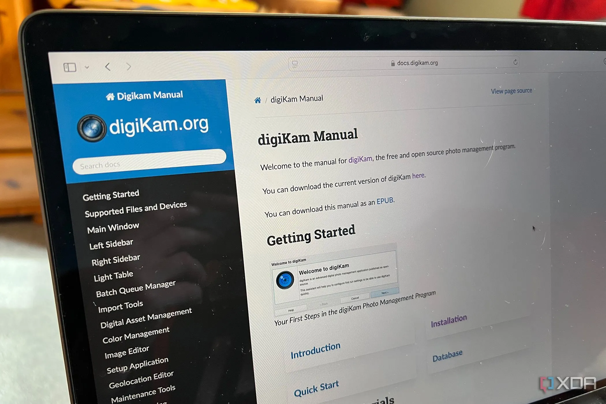 DigiKam online manual showing documentation and community support resources