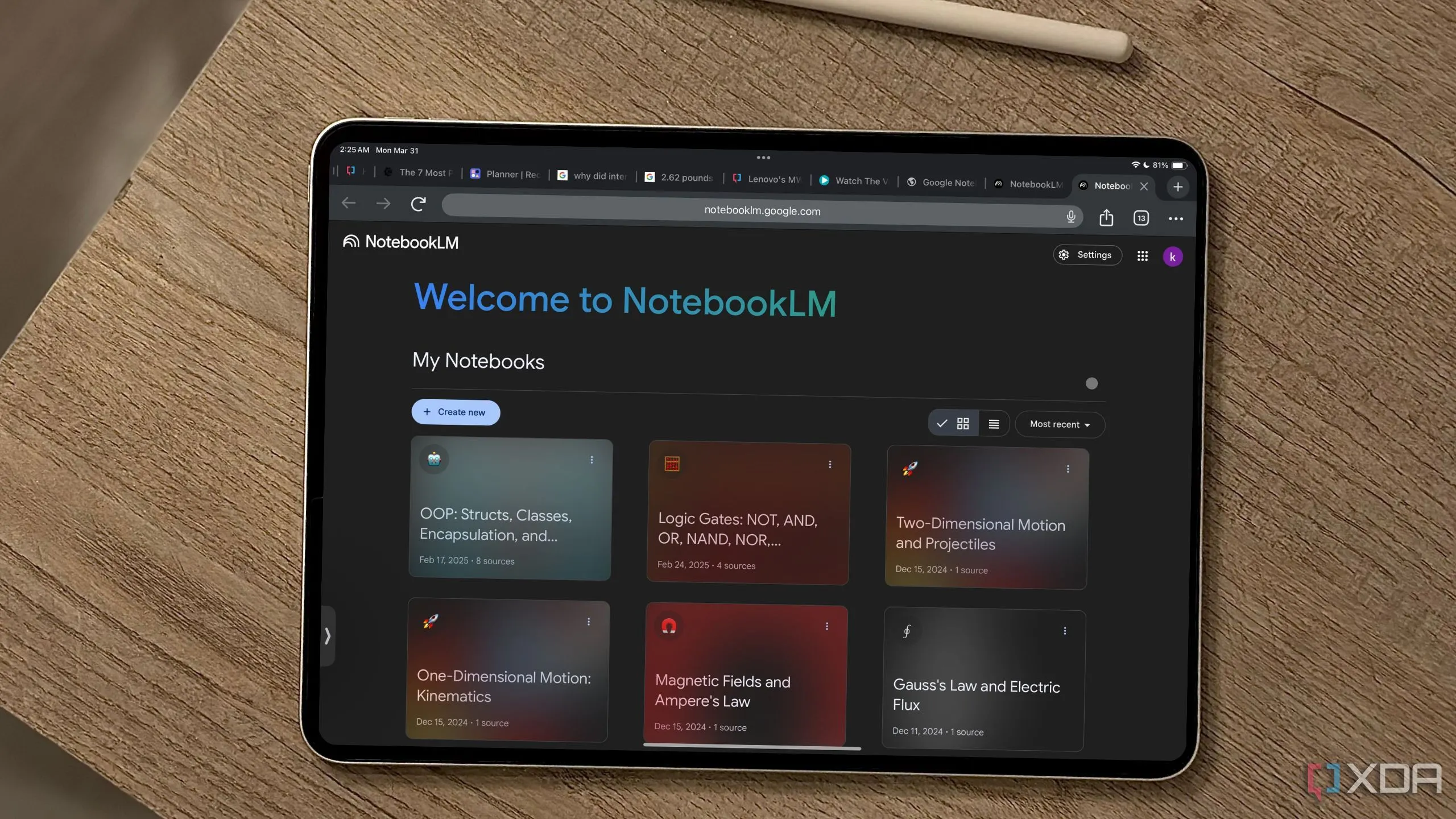 Giao diện chào mừng của Google NotebookLM trên màn hình iPad