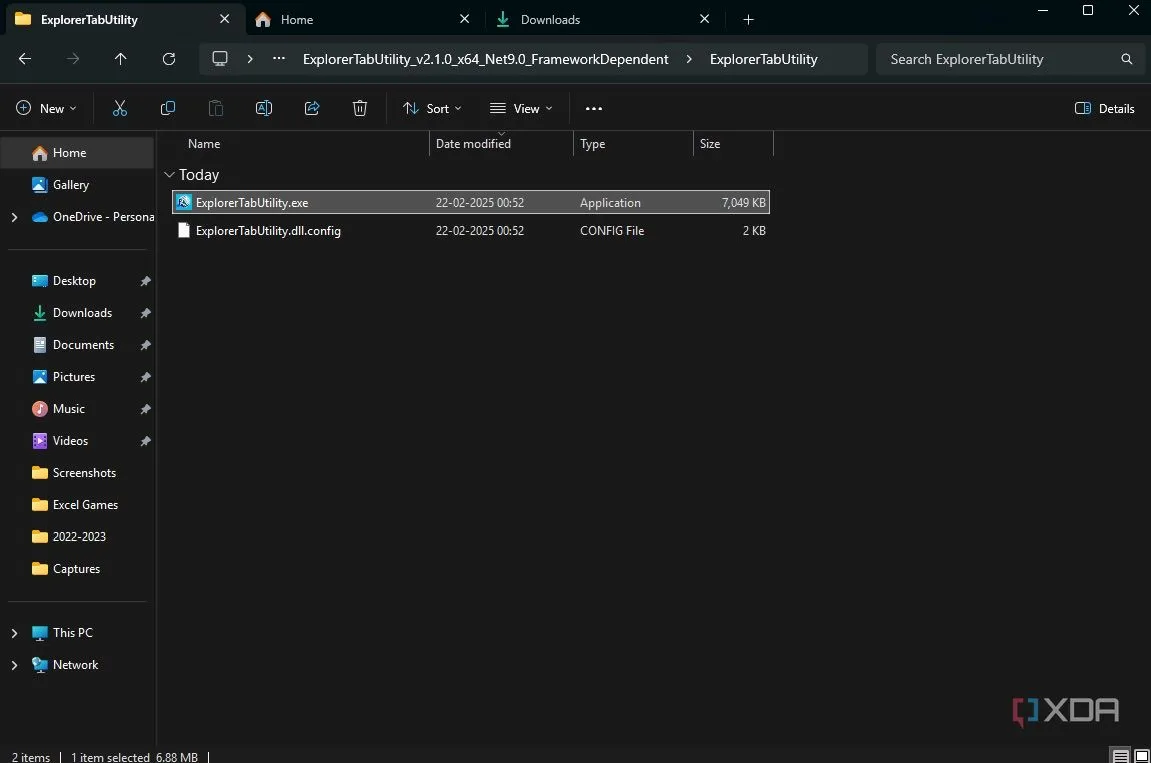 Giao diện File Explorer với nhiều tab được mở, minh họa cách Explorer Tab Utility biến các cửa sổ thành tab, giúp quản lý thư mục dễ dàng hơn.