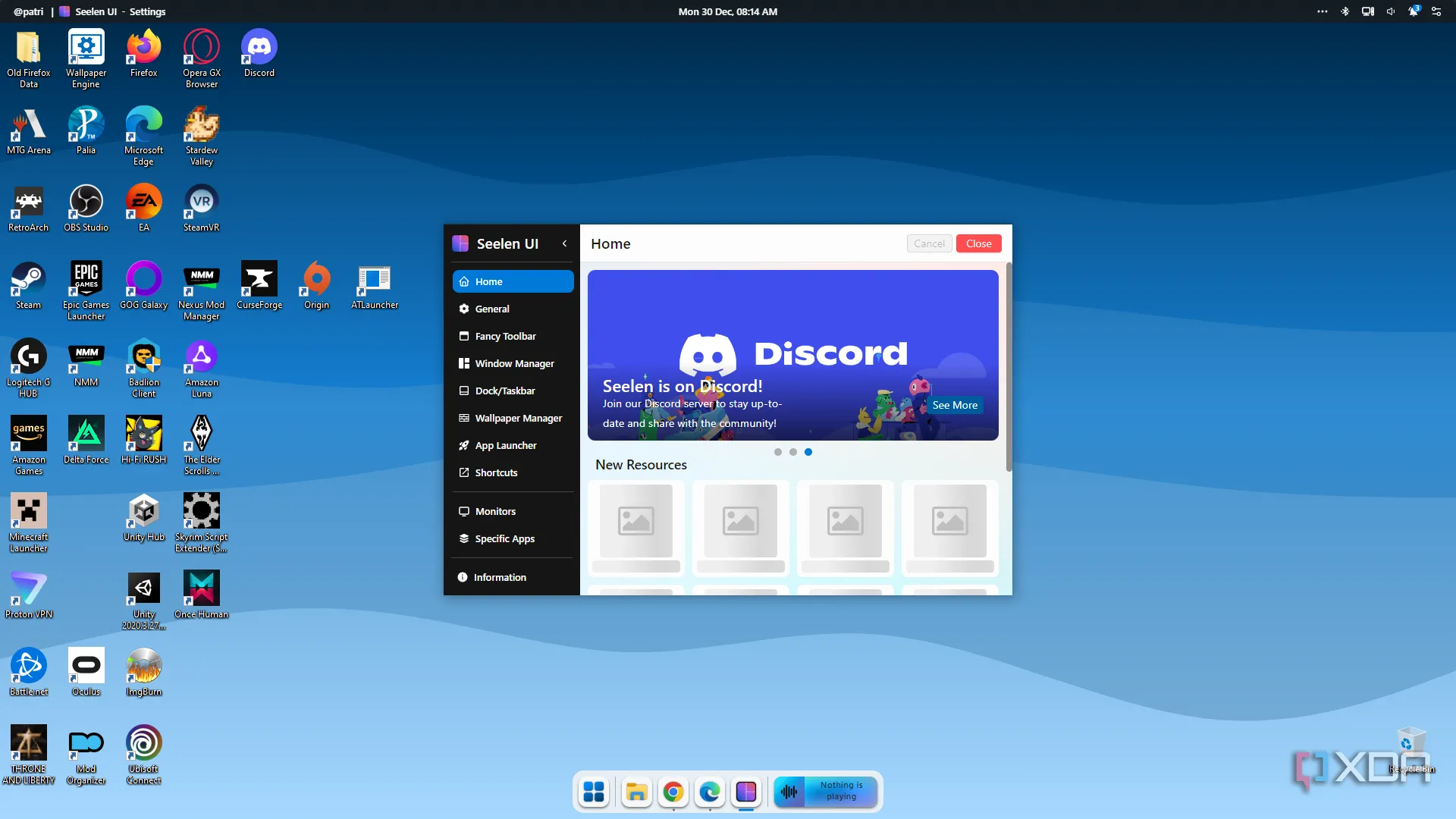 Giao diện Seelen UI với thanh dock và các widget tùy chỉnh trên desktop Windows