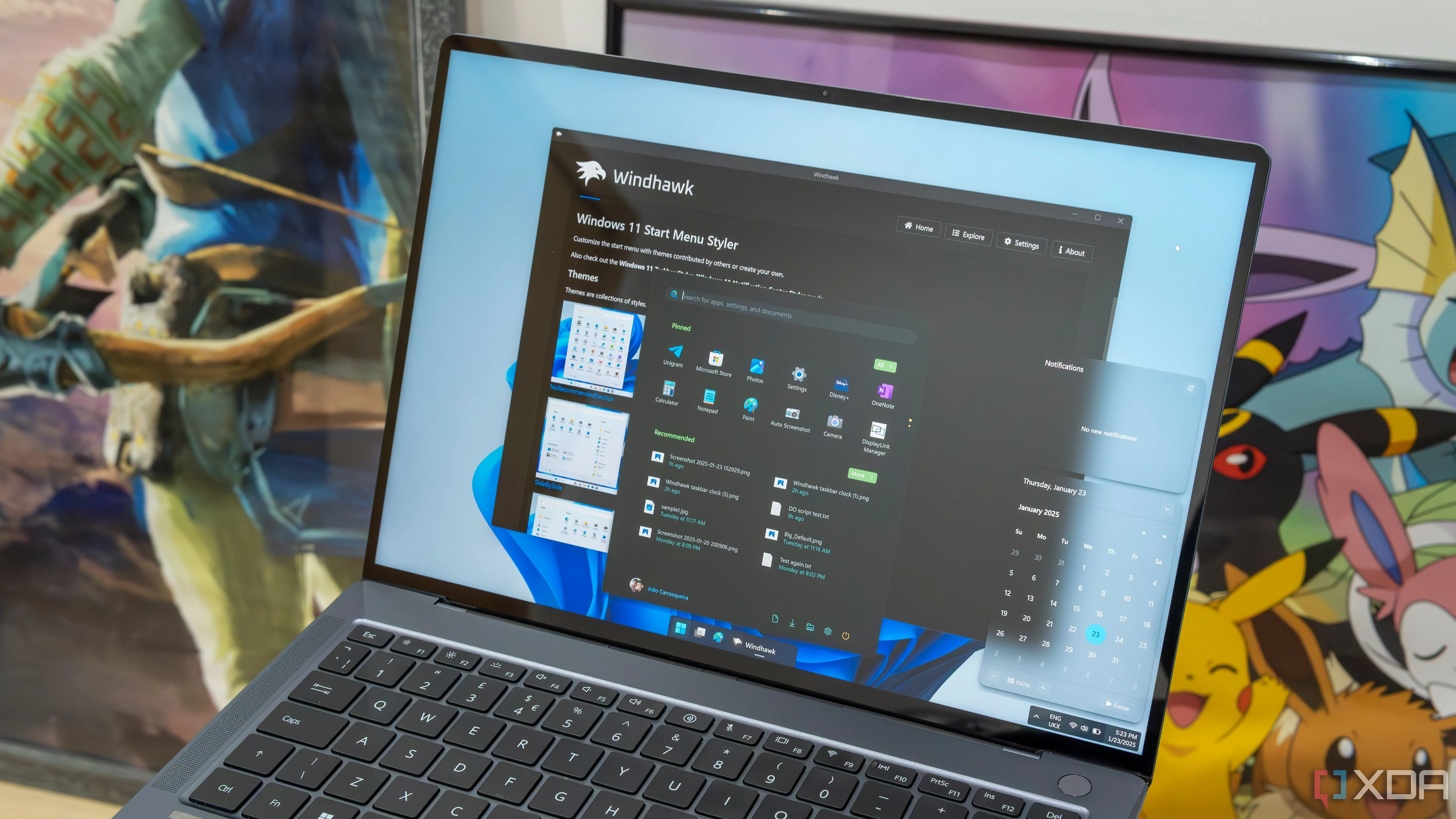 Giao diện Windows 11 trên laptop với các tùy chỉnh mod Windhawk, minh họa khả năng cá nhân hóa hệ điều hành
