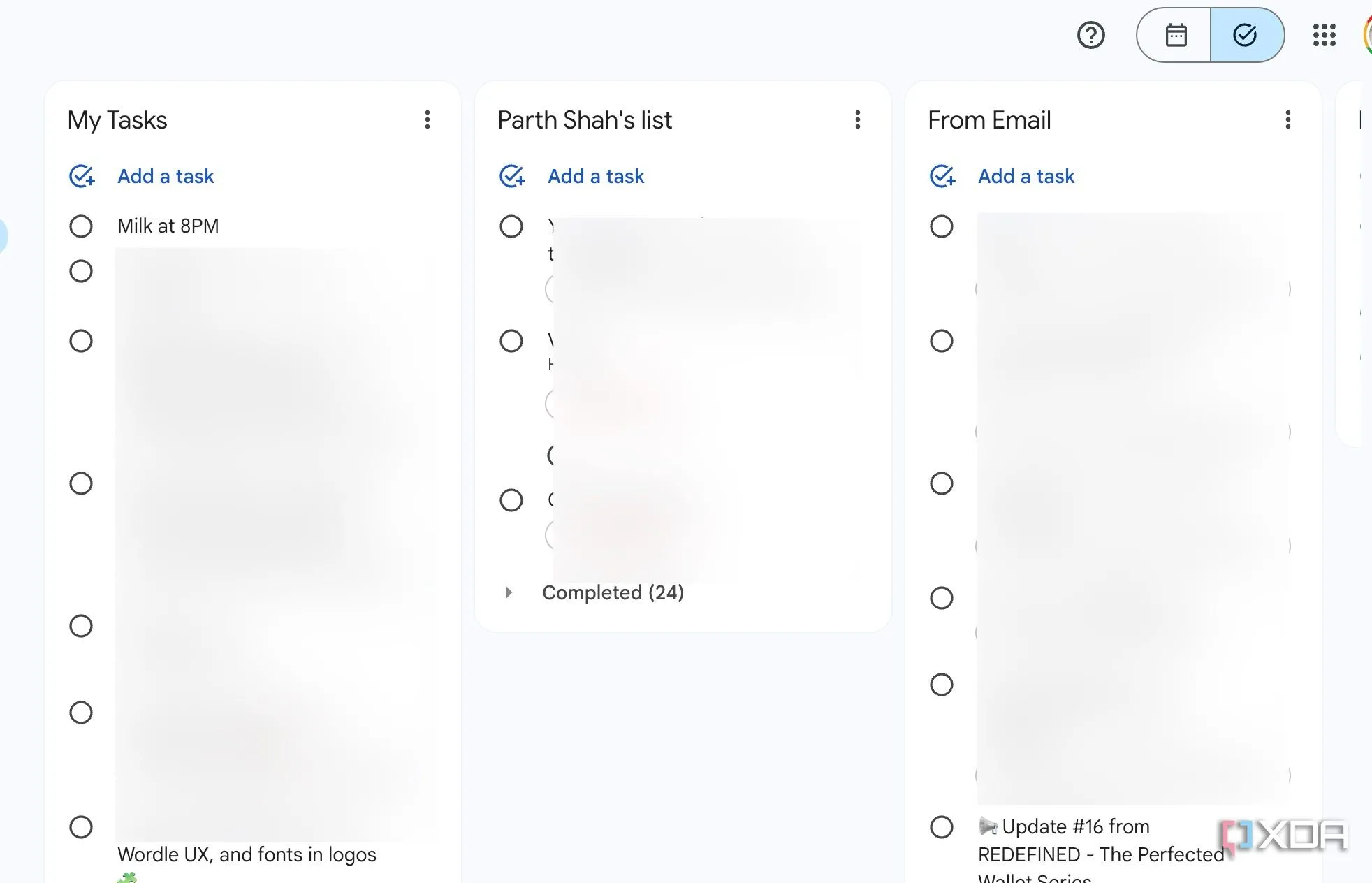 Google Calendar tích hợp Google Tasks ở thanh bên, cho phép người dùng quản lý lời nhắc và nhiệm vụ ngay trên lịch