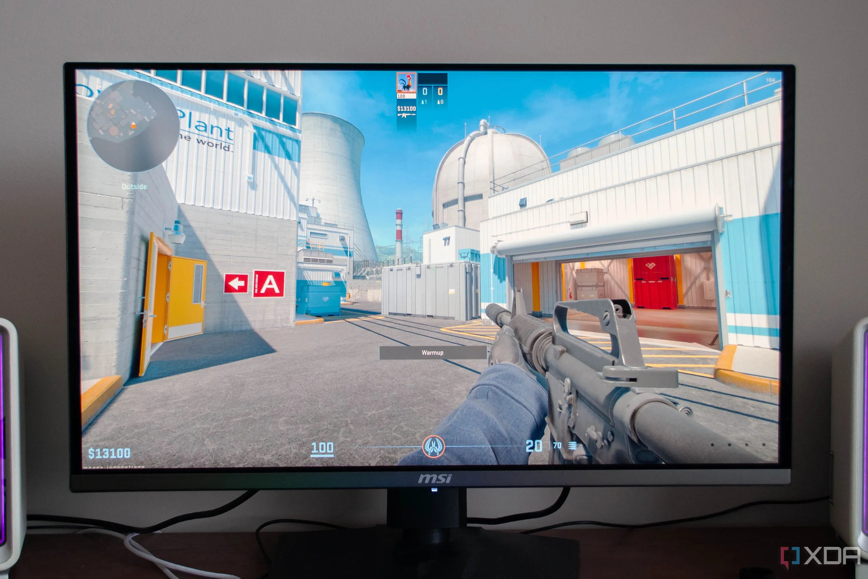 Hình ảnh game CS2 hiển thị trên màn hình 4K