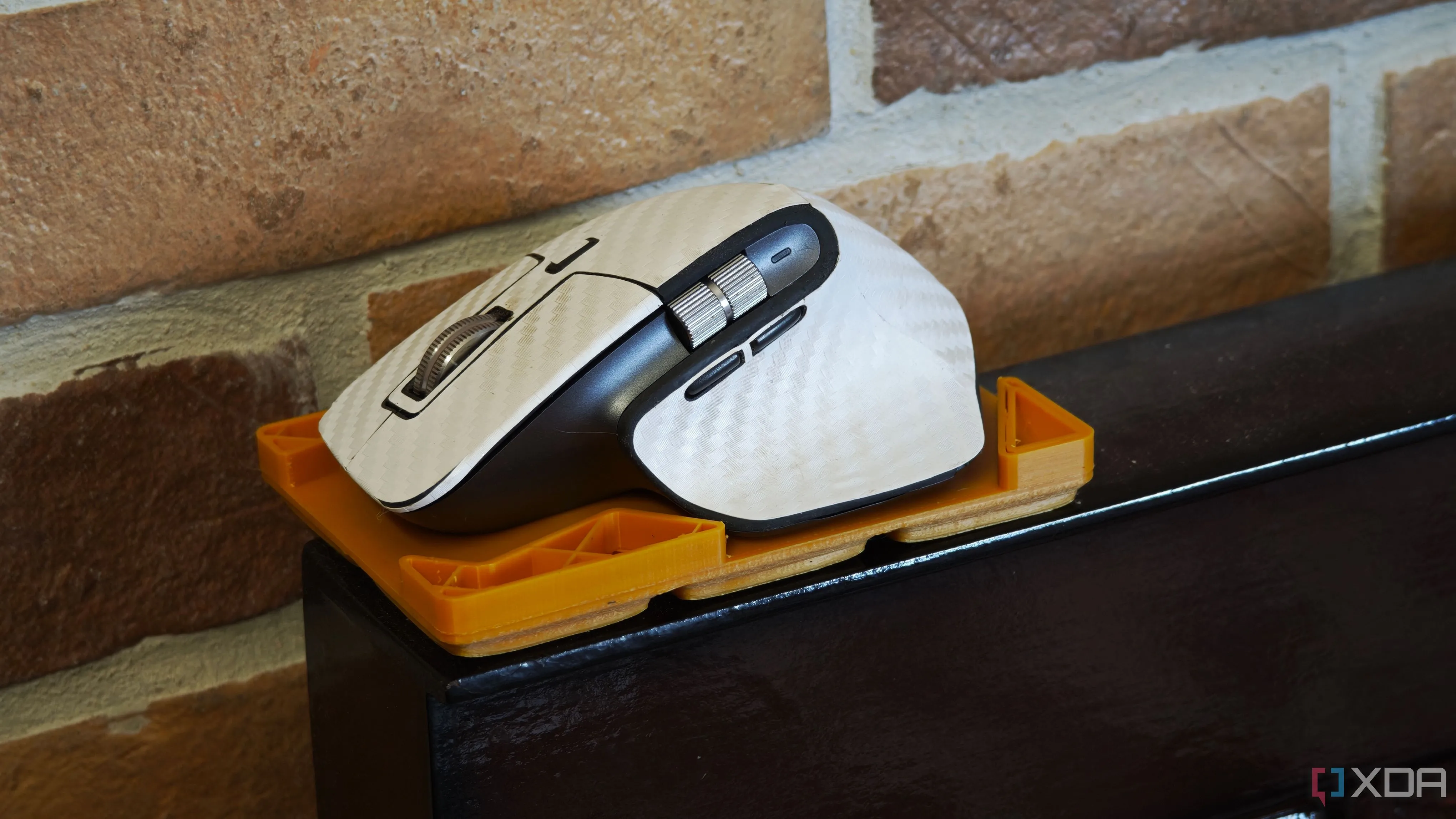 Hộp đựng chuột Logitech MX Master 3/3S được in 3D, giúp bảo vệ chuột khỏi va đập và bụi bẩn khi di chuyển.