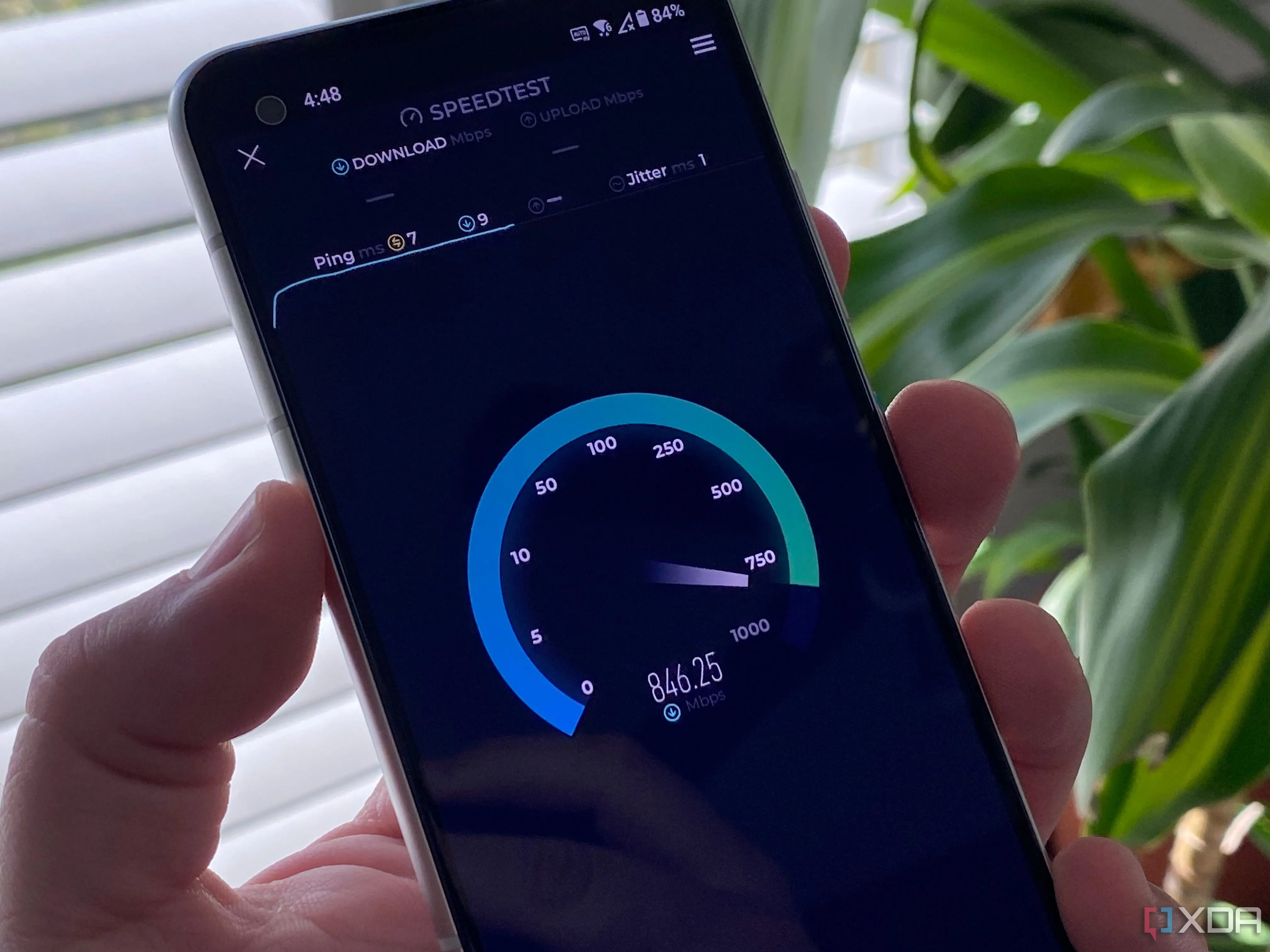 Kiểm tra tốc độ internet cáp quang FTTH trên điện thoại Galaxy, thể hiện hiệu suất ổn định