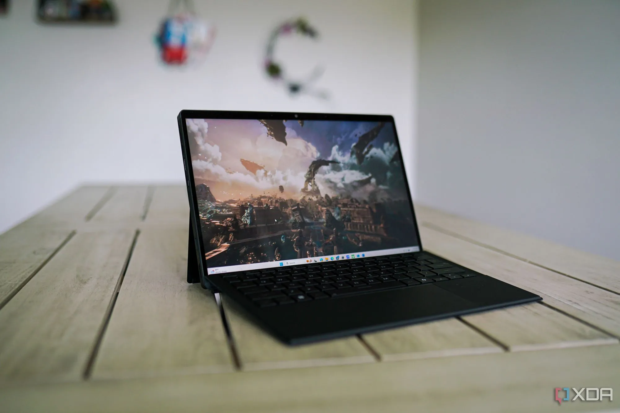 Laptop gaming ASUS ROG Flow Z13, minh họa khả năng ứng dụng của chip Nova Lake AX trên các thiết bị di động hiệu năng cao