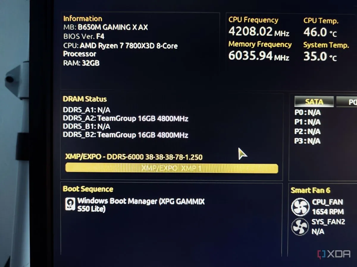 Màn hình BIOS/UEFI hiển thị tùy chọn bật profile XMP hoặc EXPO cho RAM, minh họa cách kích hoạt