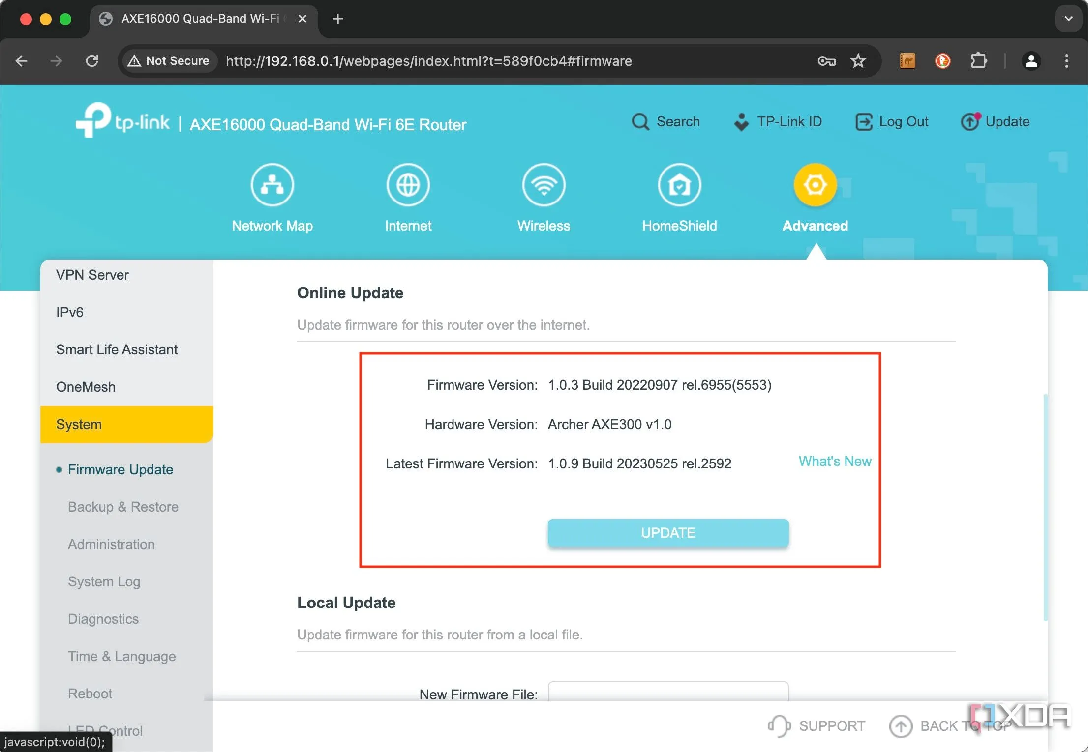 Màn hình cài đặt router hiển thị thông báo cập nhật firmware