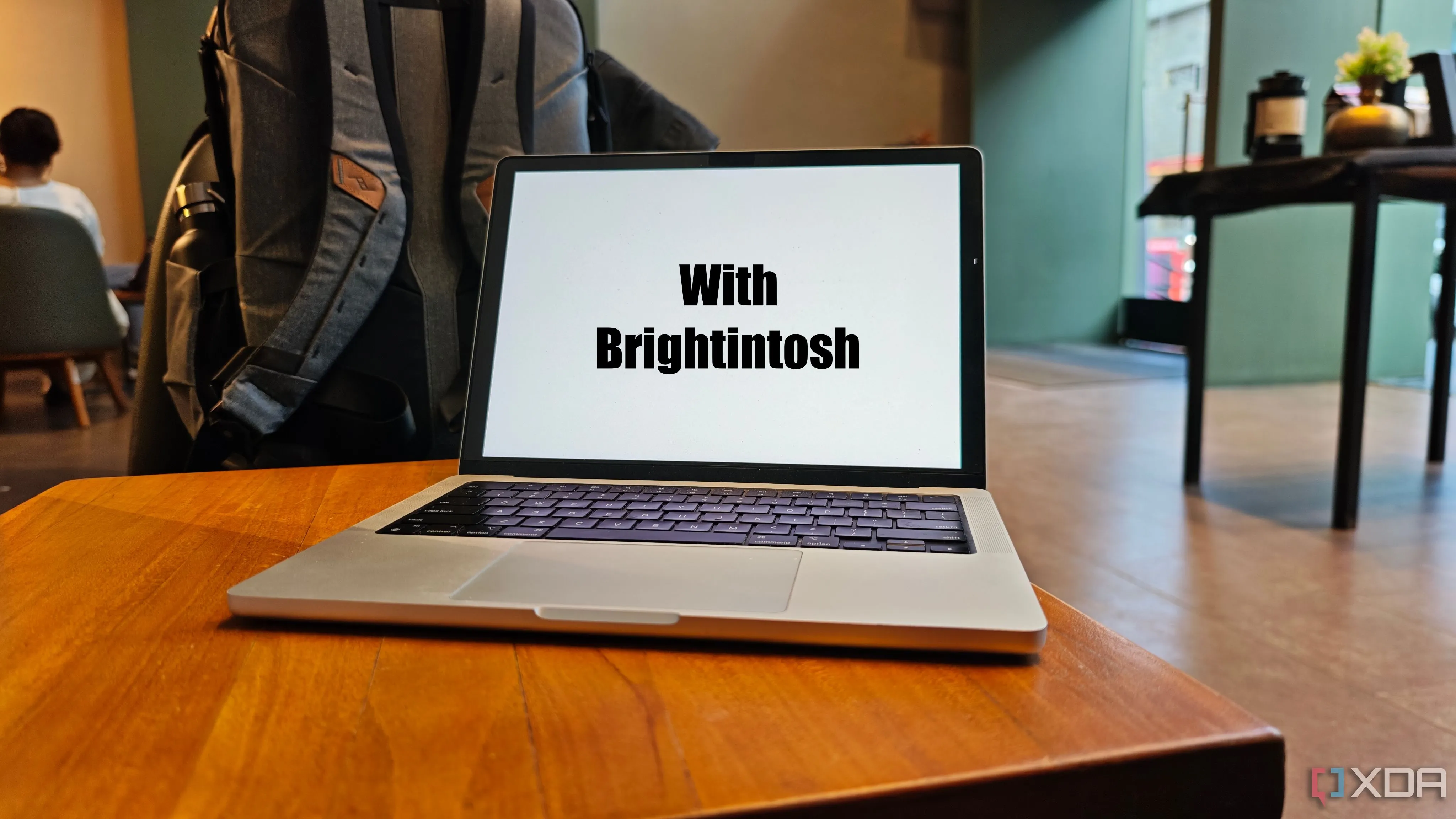 Màn hình MacBook Pro rực rỡ hơn khi kích hoạt Brightintosh