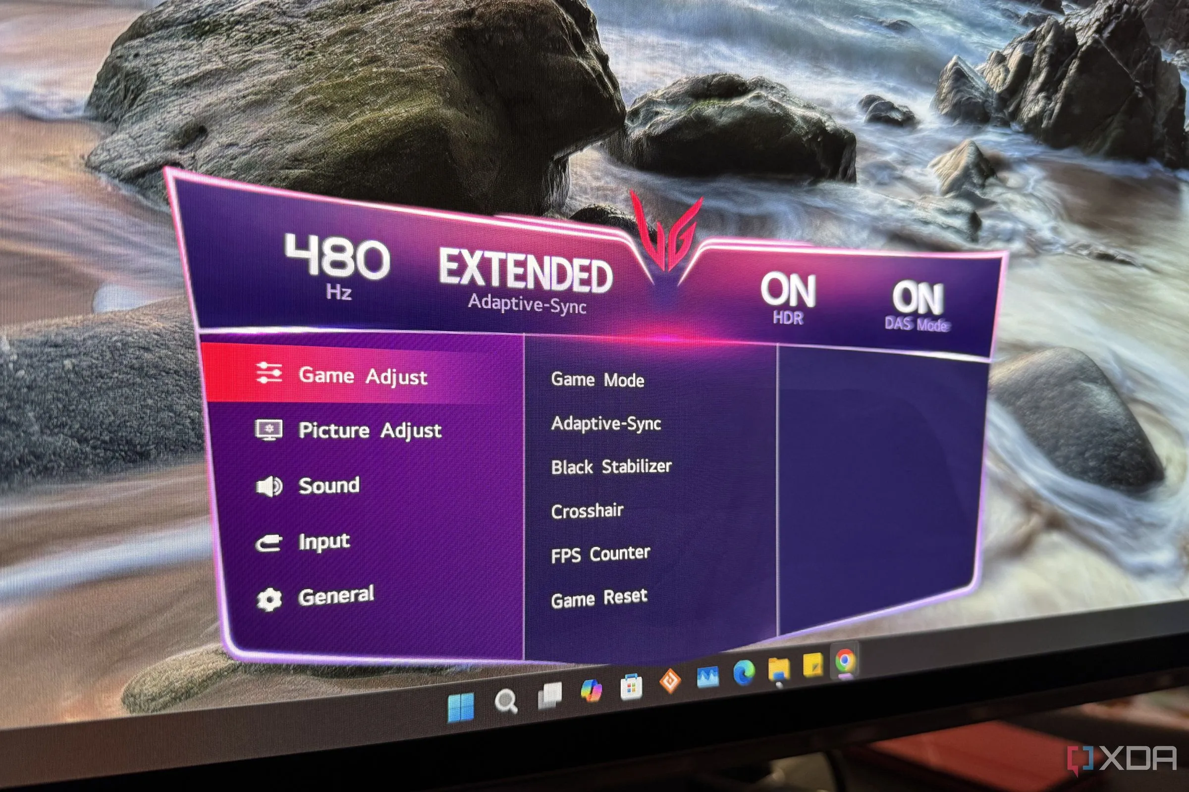 Màn hình OLED LG 480Hz hiển thị thông số tần số quét trên màn hình, thể hiện công nghệ đỉnh cao dành cho game thủ chuyên nghiệp.