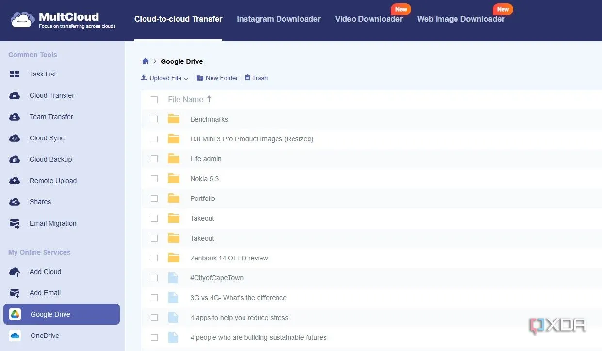 Màn hình ứng dụng Multcloud hiển thị danh sách các dịch vụ lưu trữ đám mây được tích hợp, bao gồm Google Drive