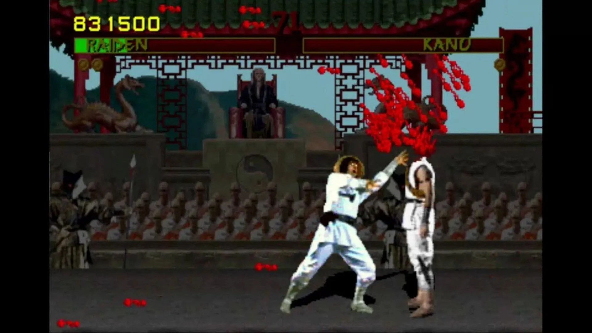 Một cảnh &quot;Fatality&quot; trong gameplay của Mortal Kombat, game gây tranh cãi về bạo lực