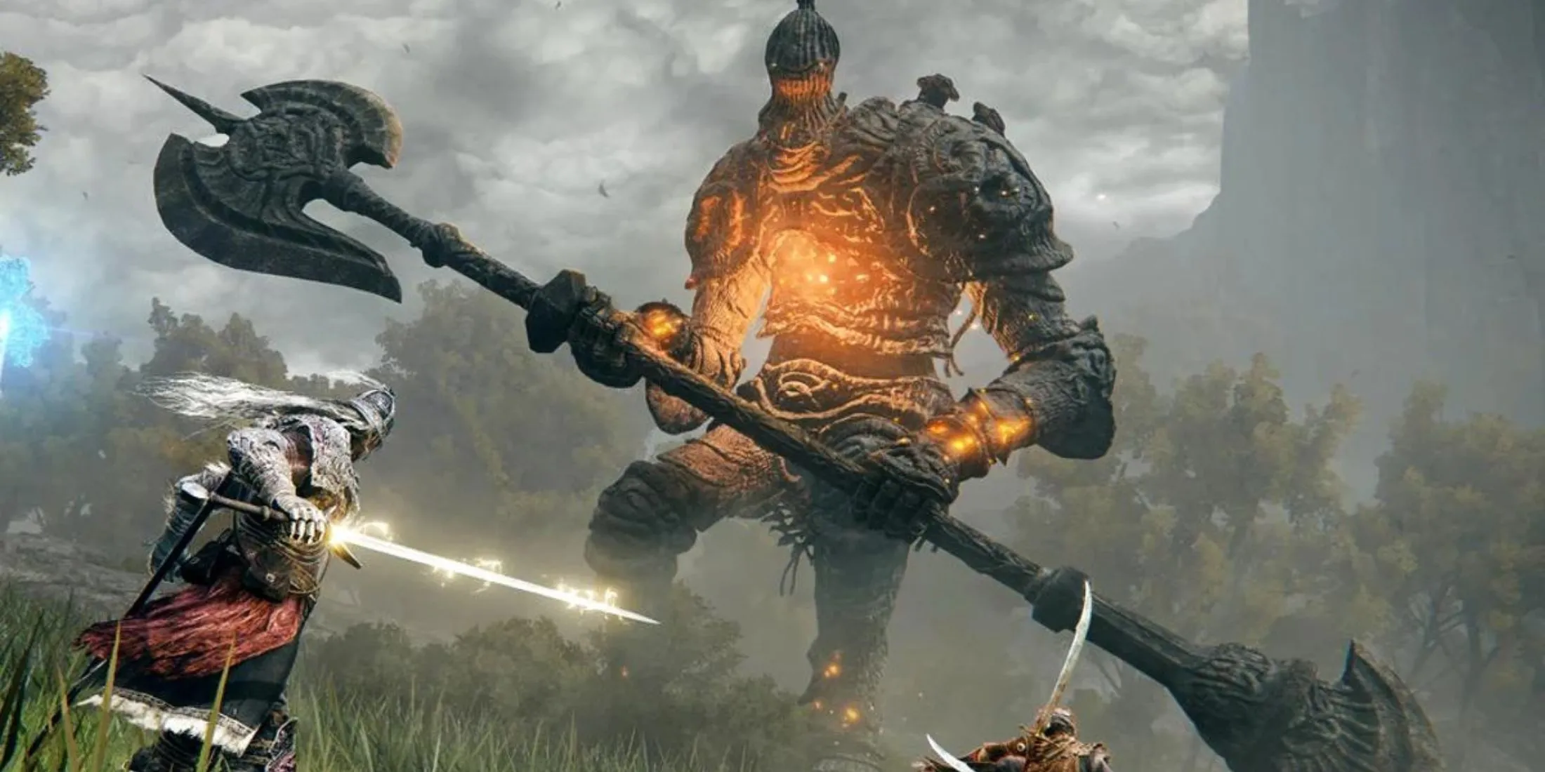 Người chơi chiến đấu với Golem Boss trong game Elden Ring