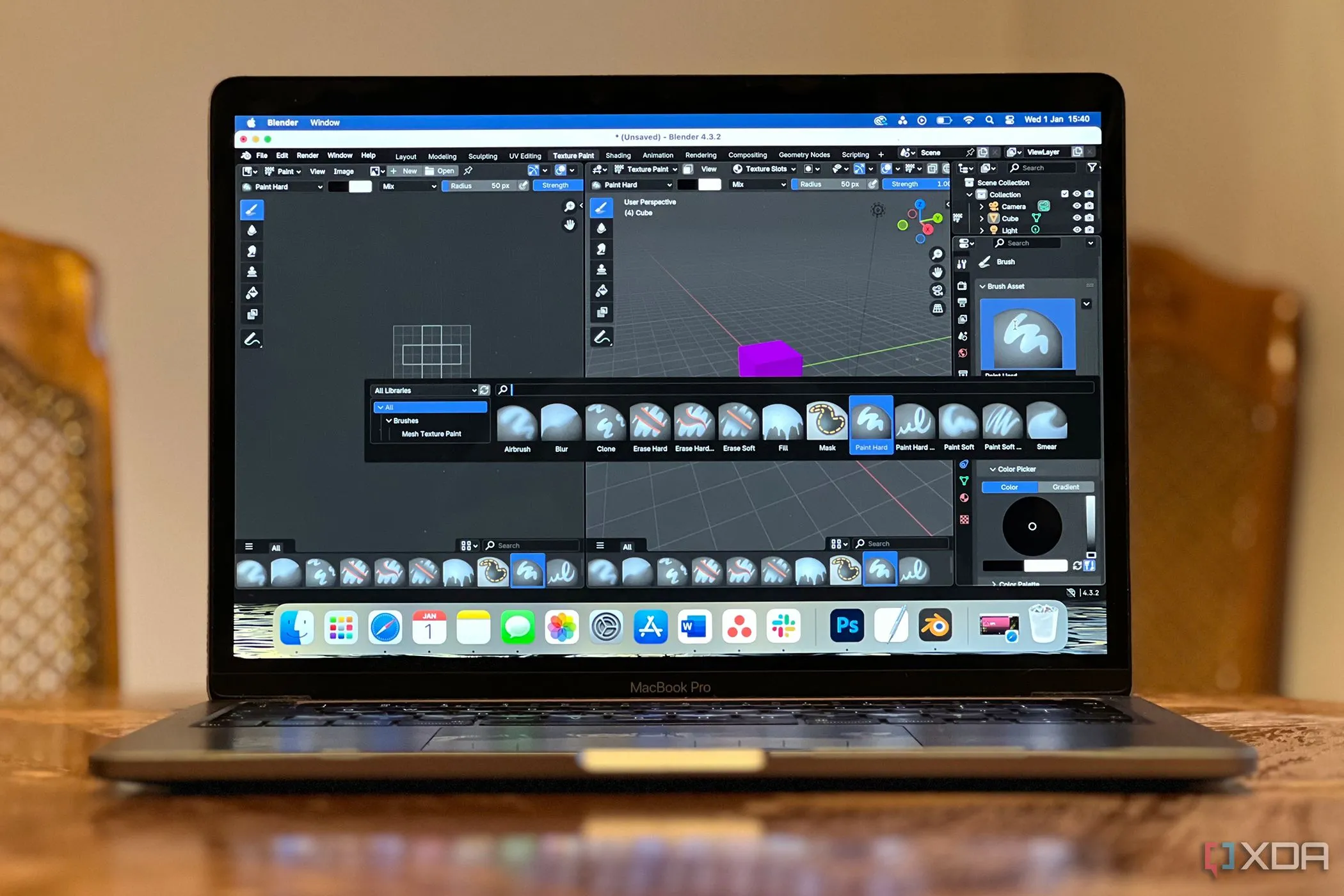 Phần mềm Blender 3D hiển thị các đối tượng 3D trên MacBook