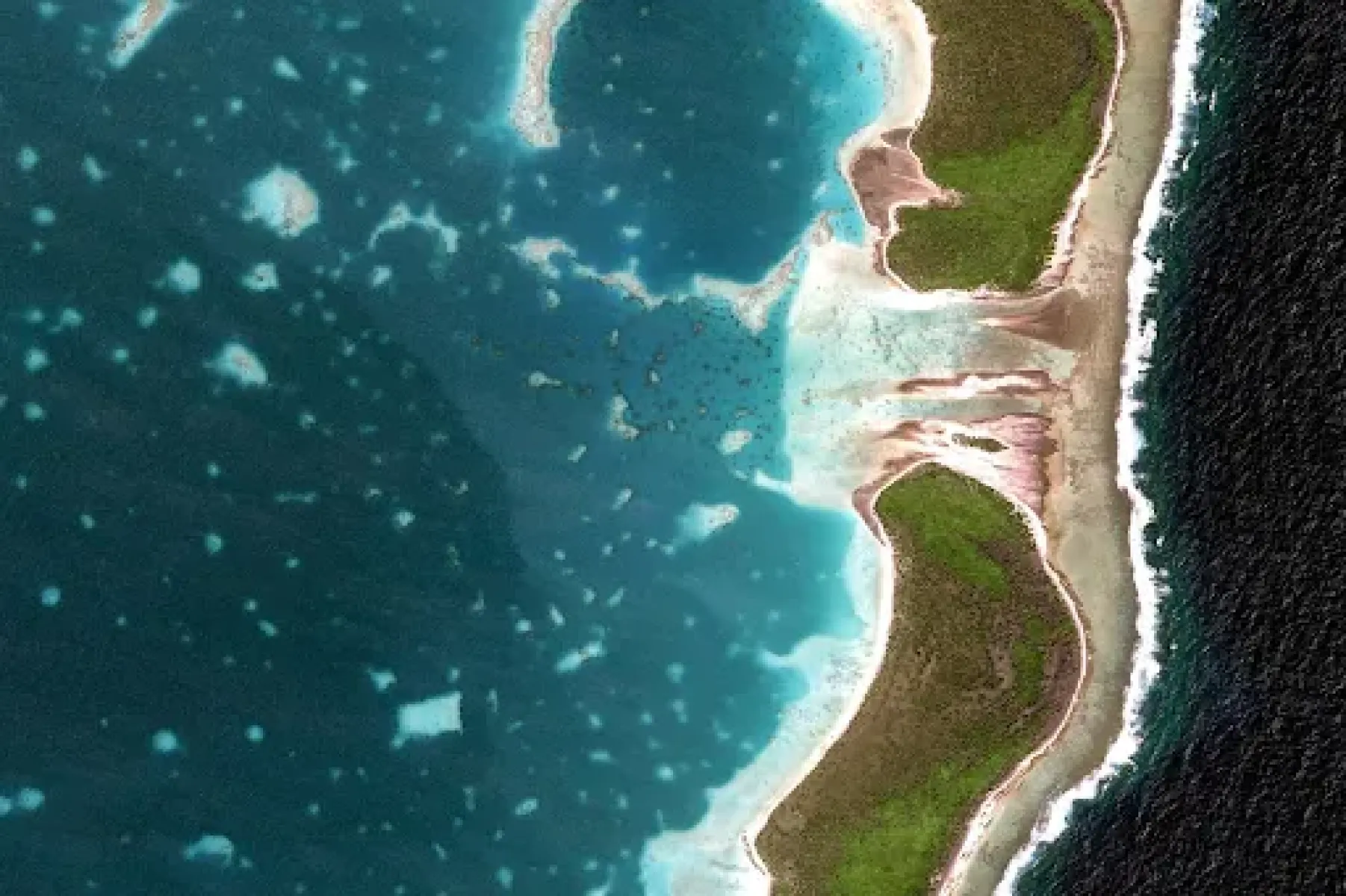 Quần đảo Marshall nhìn từ Google Earth, minh họa khả năng quan sát toàn cầu và chi tiết của công cụ