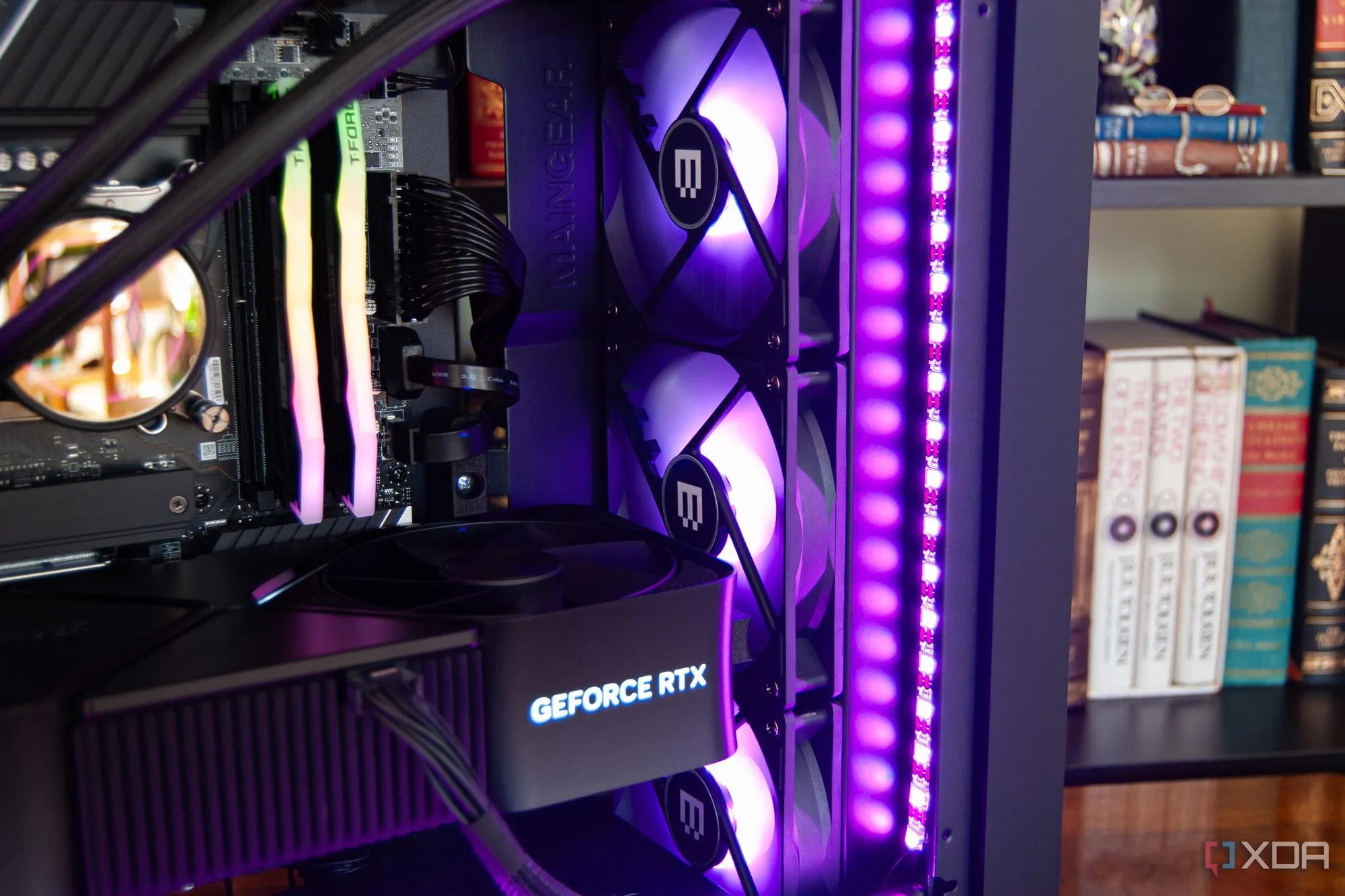 Quạt tản nhiệt Maingear MG-1 Legendary AiO quay chậm hơn, dấu hiệu quạt PC sắp hỏng.