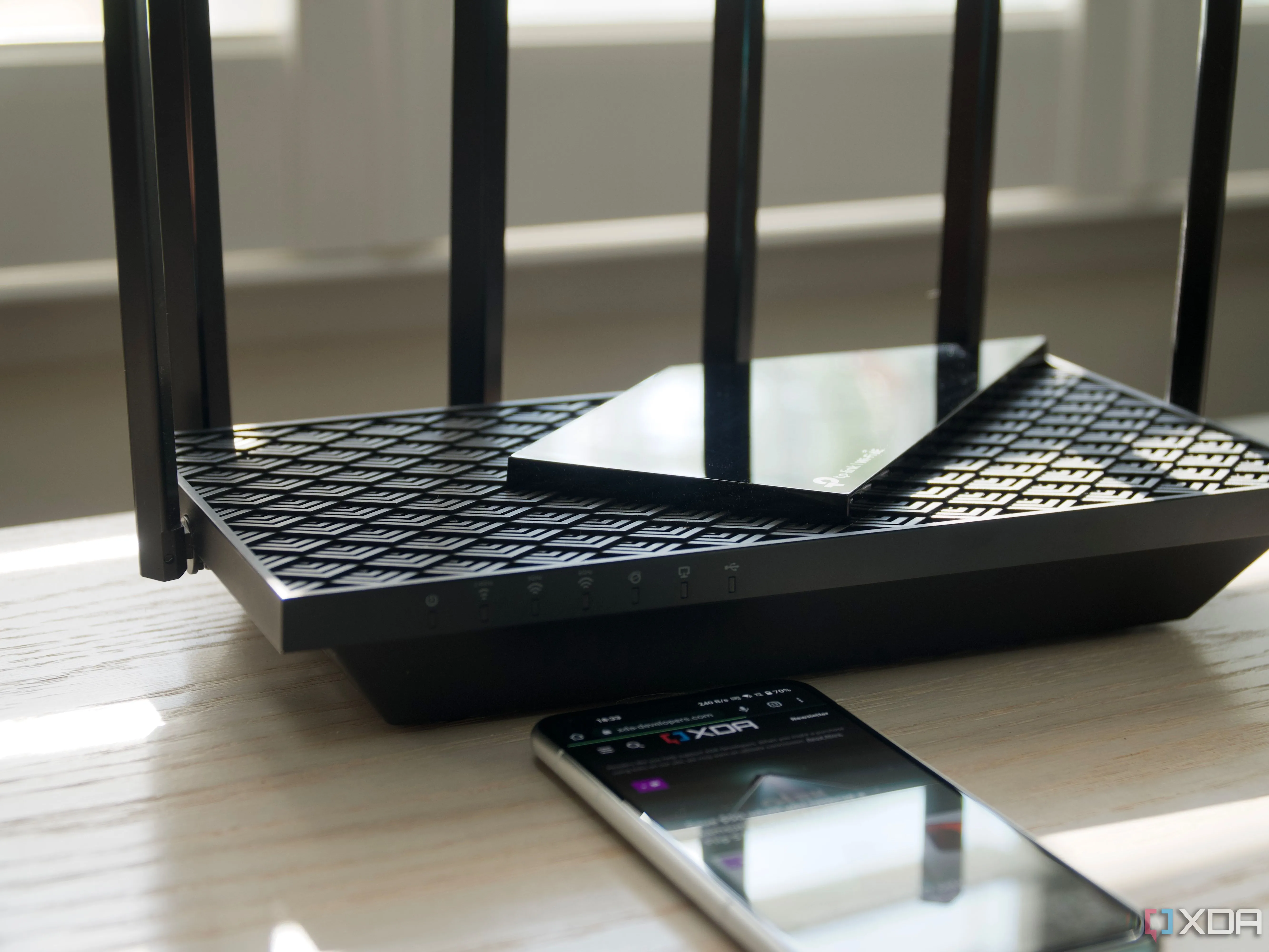 Router Wi-Fi TP-Link Archer AXE75 băng tần kép giúp tối ưu hiệu suất mạng