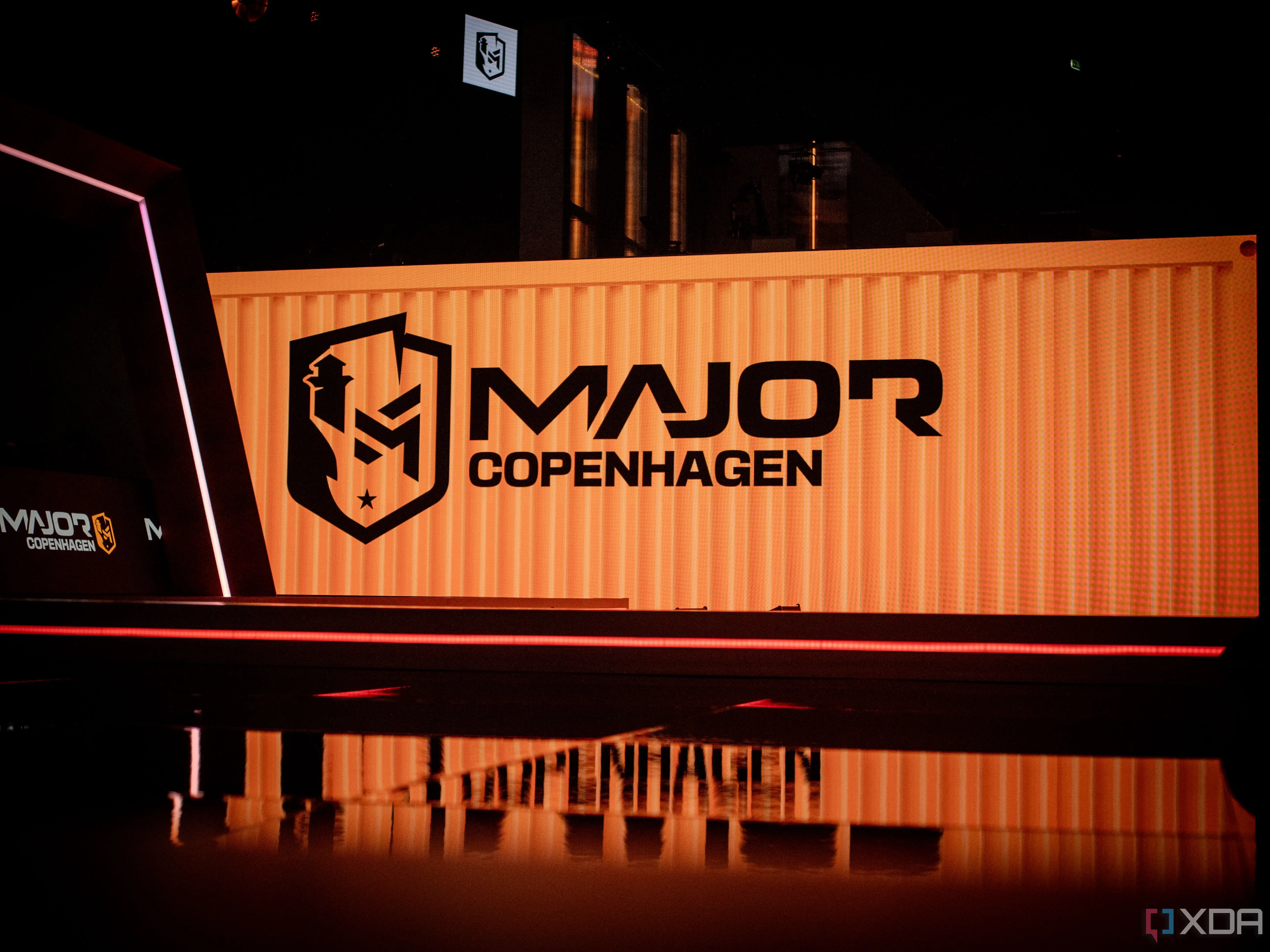 Sân vận động PGL Copenhagen Major 2024 đầy ắp khán giả, minh chứng cho lịch sử phát triển và quy mô giải đấu Counter-Strike
