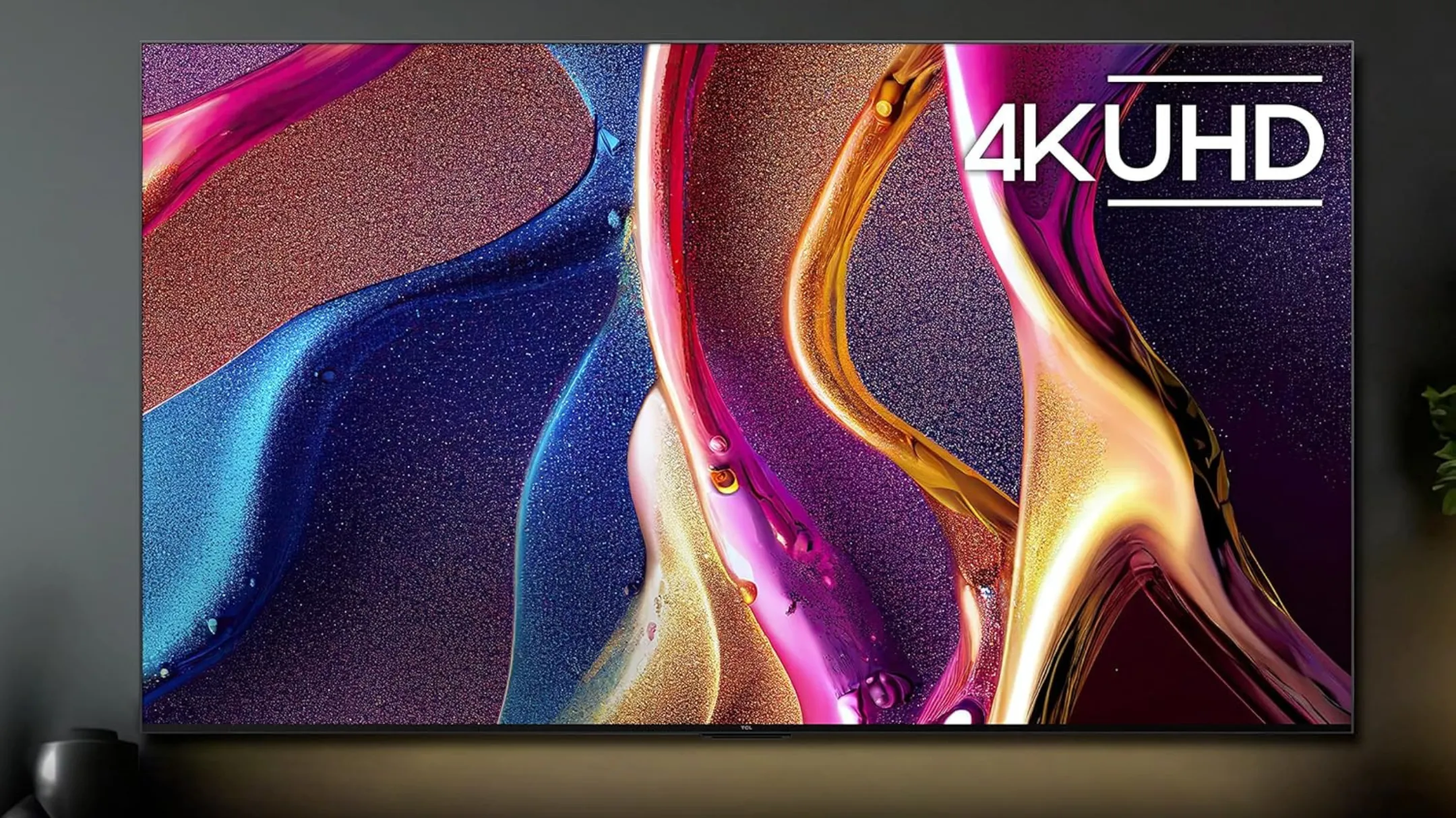 Smart TV TCL Q7 QLED 4K 85 inch treo tường mang đến trải nghiệm rạp chiếu phim tại gia