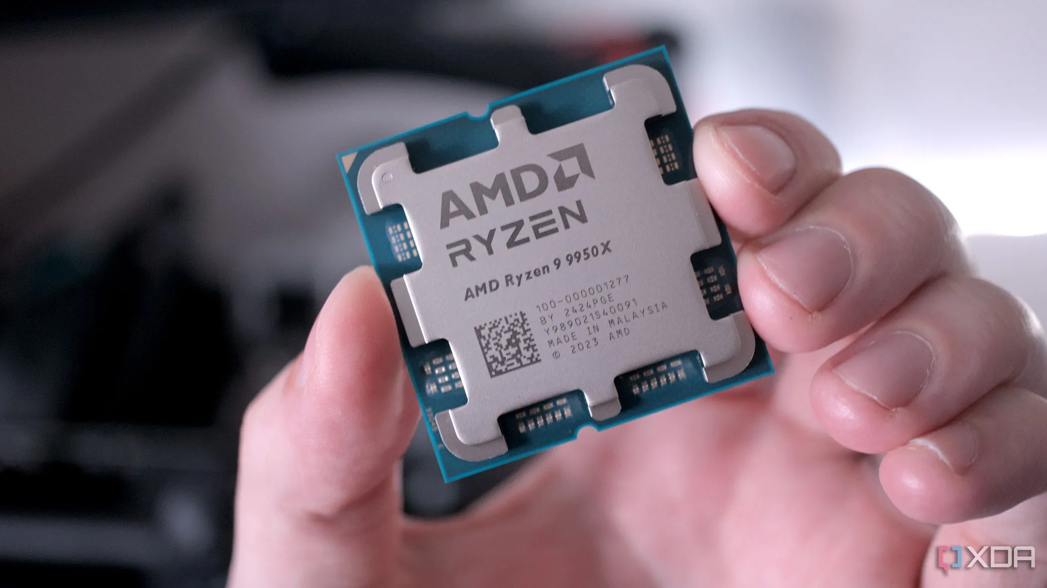 So sánh hiệu năng: CPU AMD Ryzen 9 9950X đối thủ của Intel Arrow Lake