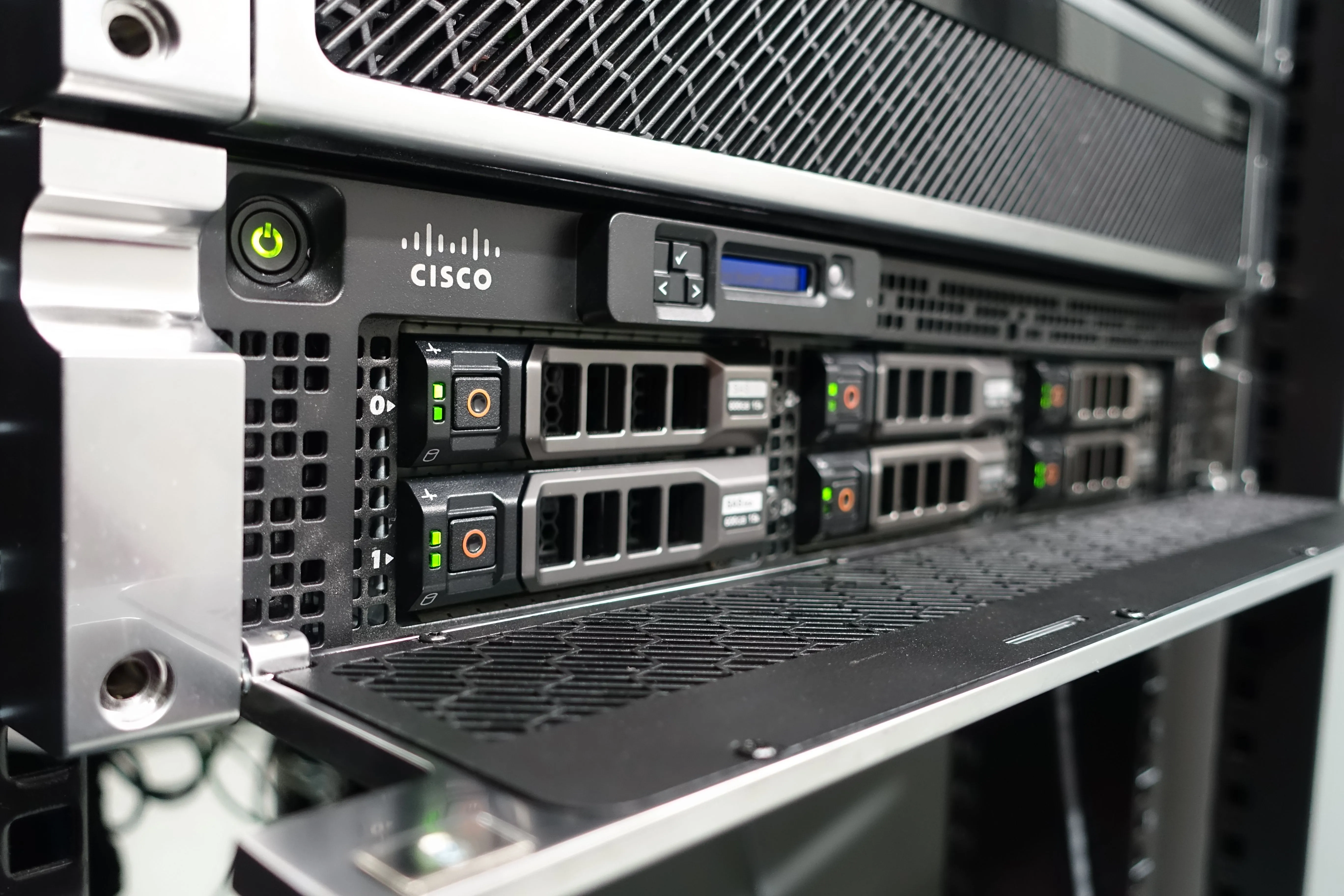 Thiết bị bảo mật email Cisco ESA IronPort C670-1 cấp doanh nghiệp