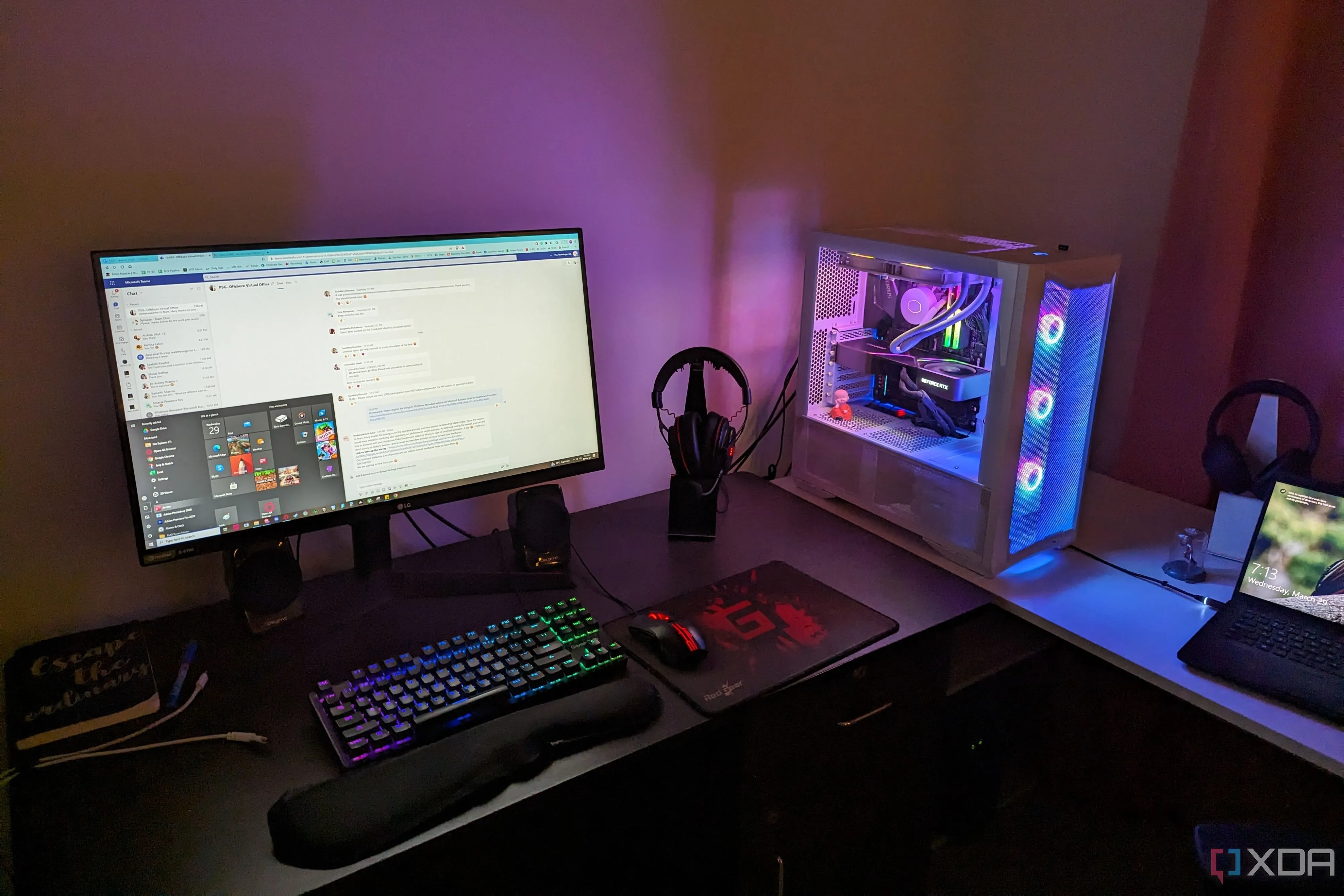 Thiết lập PC gaming với hệ thống đèn RGB, màn hình và bàn phím