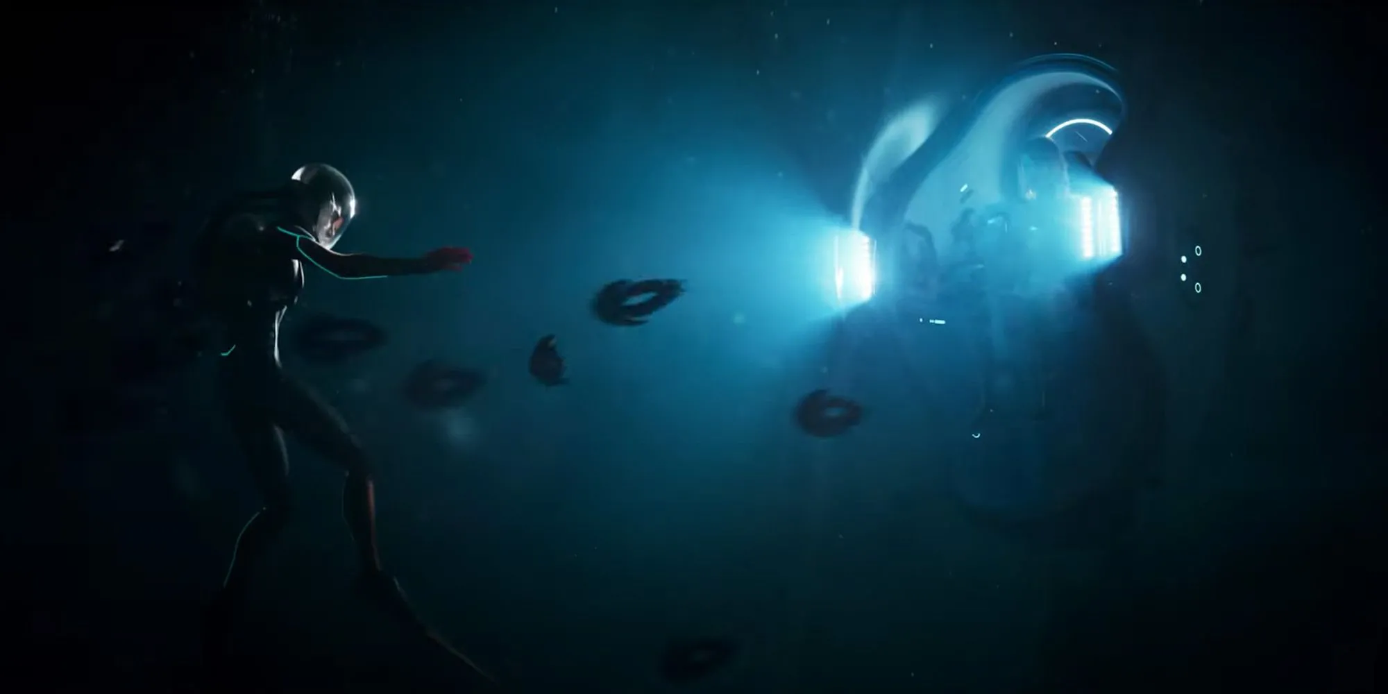 Thợ lặn điều khiển phương tiện di chuyển mới trong Subnautica 2, khám phá khu vực dưới nước