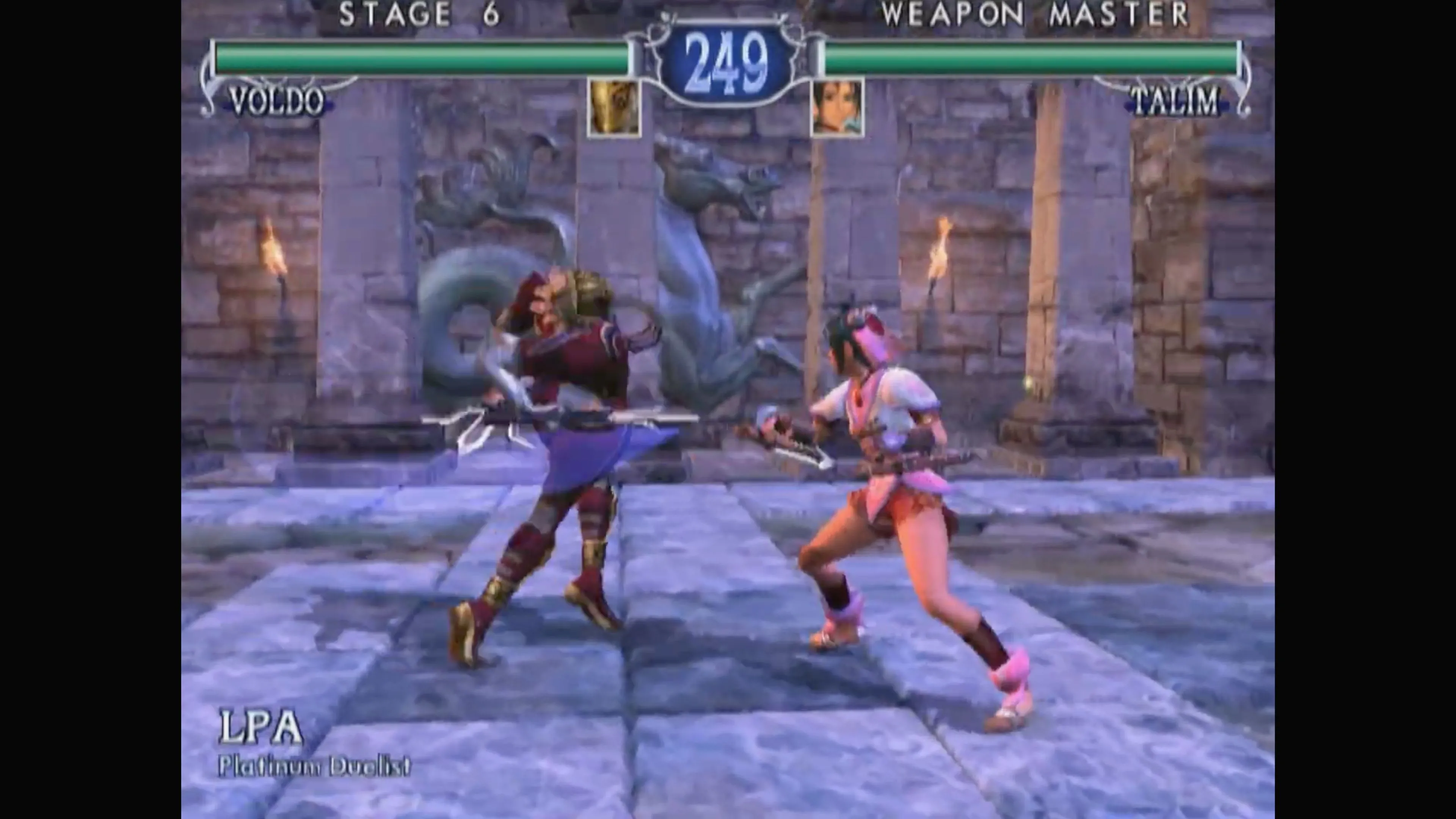 Trận chiến khốc liệt giữa hai chiến binh trong đấu trường 3D của SoulCalibur II.